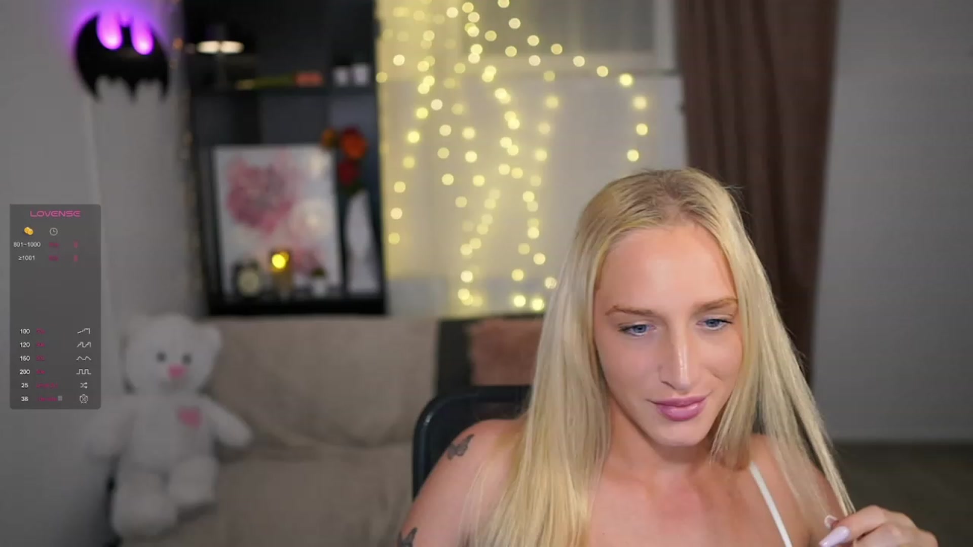 Gallery image thumbnail from NicoletteShea's myfreecams stream on, 11/22/2023, 19:15 image 6 of 20