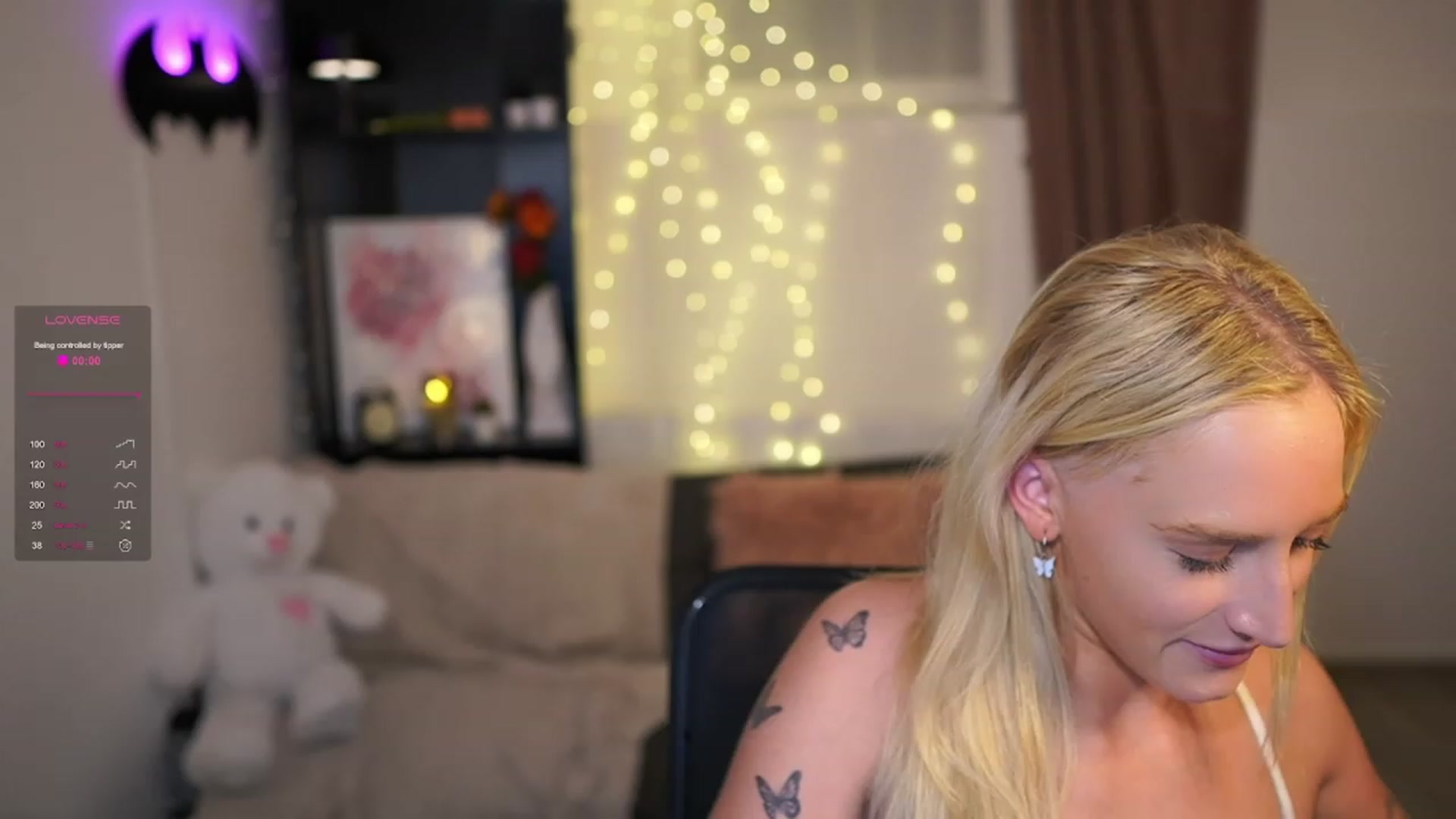 Gallery image thumbnail from NicoletteShea's myfreecams stream on, 11/23/2023, 17:22 image 13 of 20
