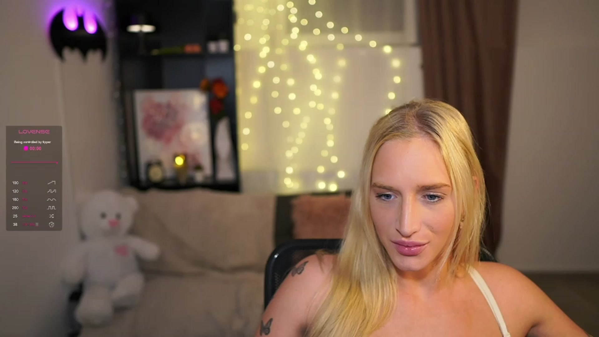 Gallery image thumbnail from NicoletteShea's myfreecams stream on, 11/23/2023, 17:49 image 12 of 20