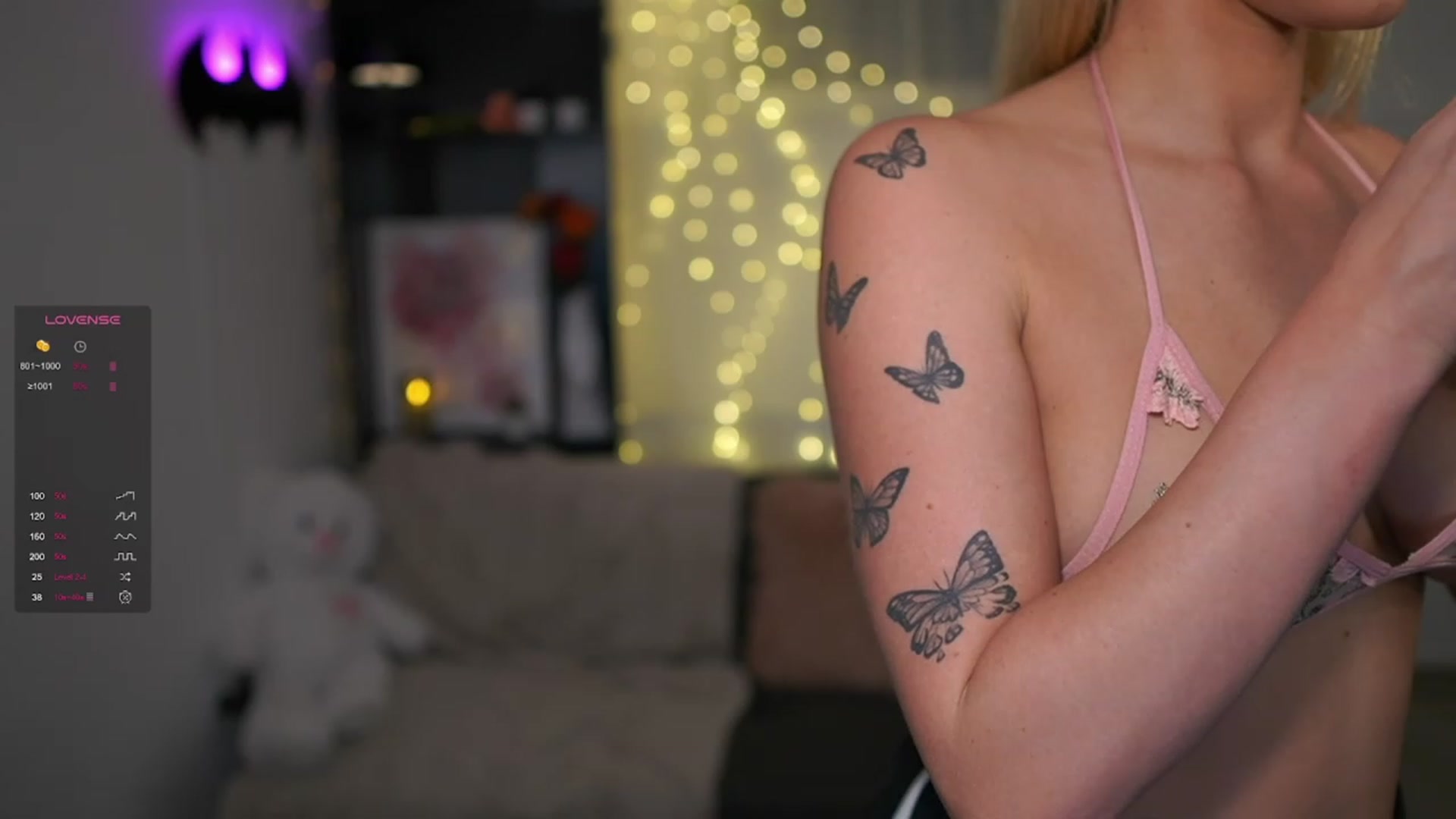 Gallery image thumbnail from NicoletteShea's myfreecams stream on, 11/27/2023, 15:44 image 17 of 20