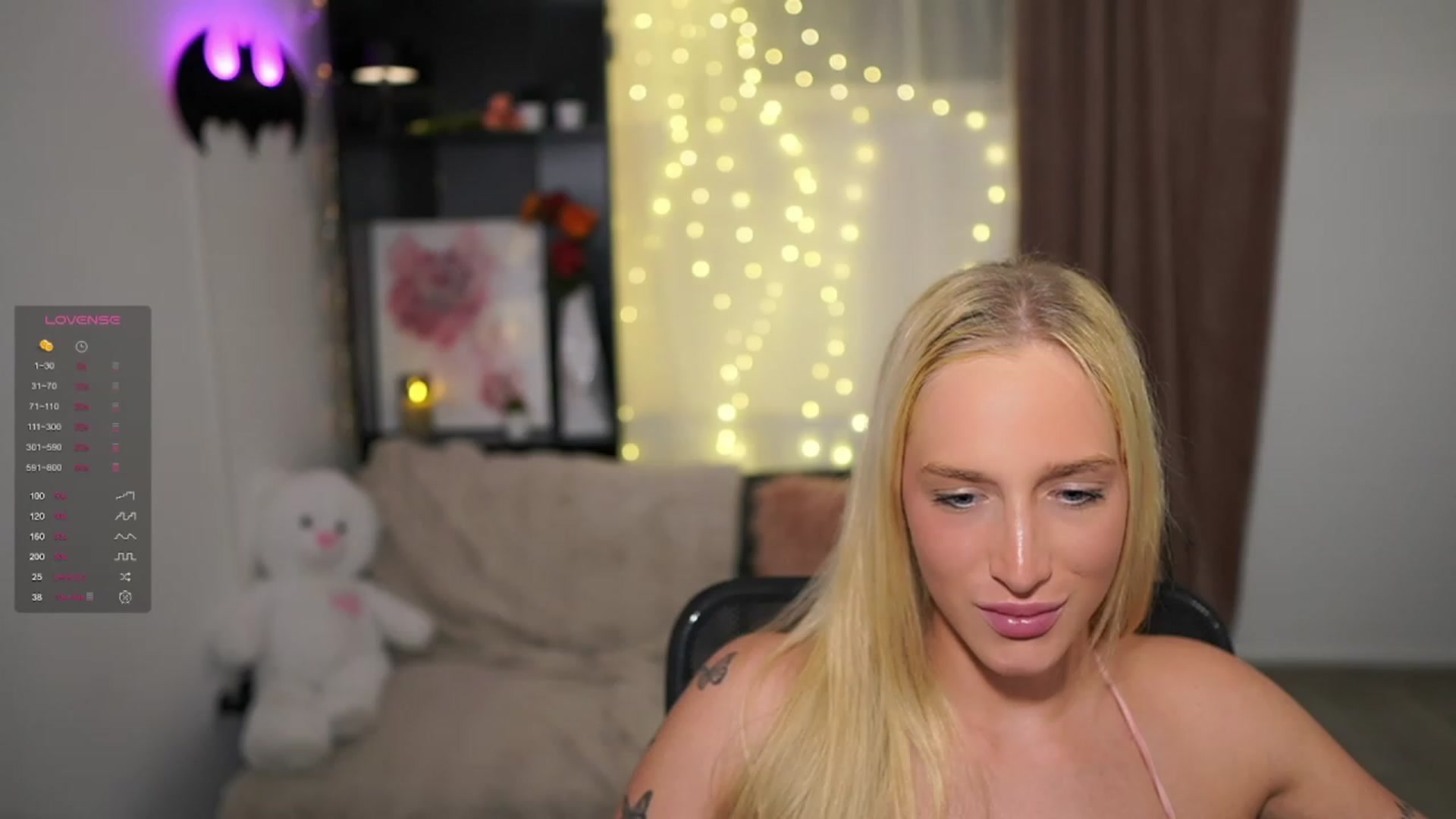Gallery image thumbnail from NicoletteShea's myfreecams stream on, 11/27/2023, 17:59 image 3 of 20