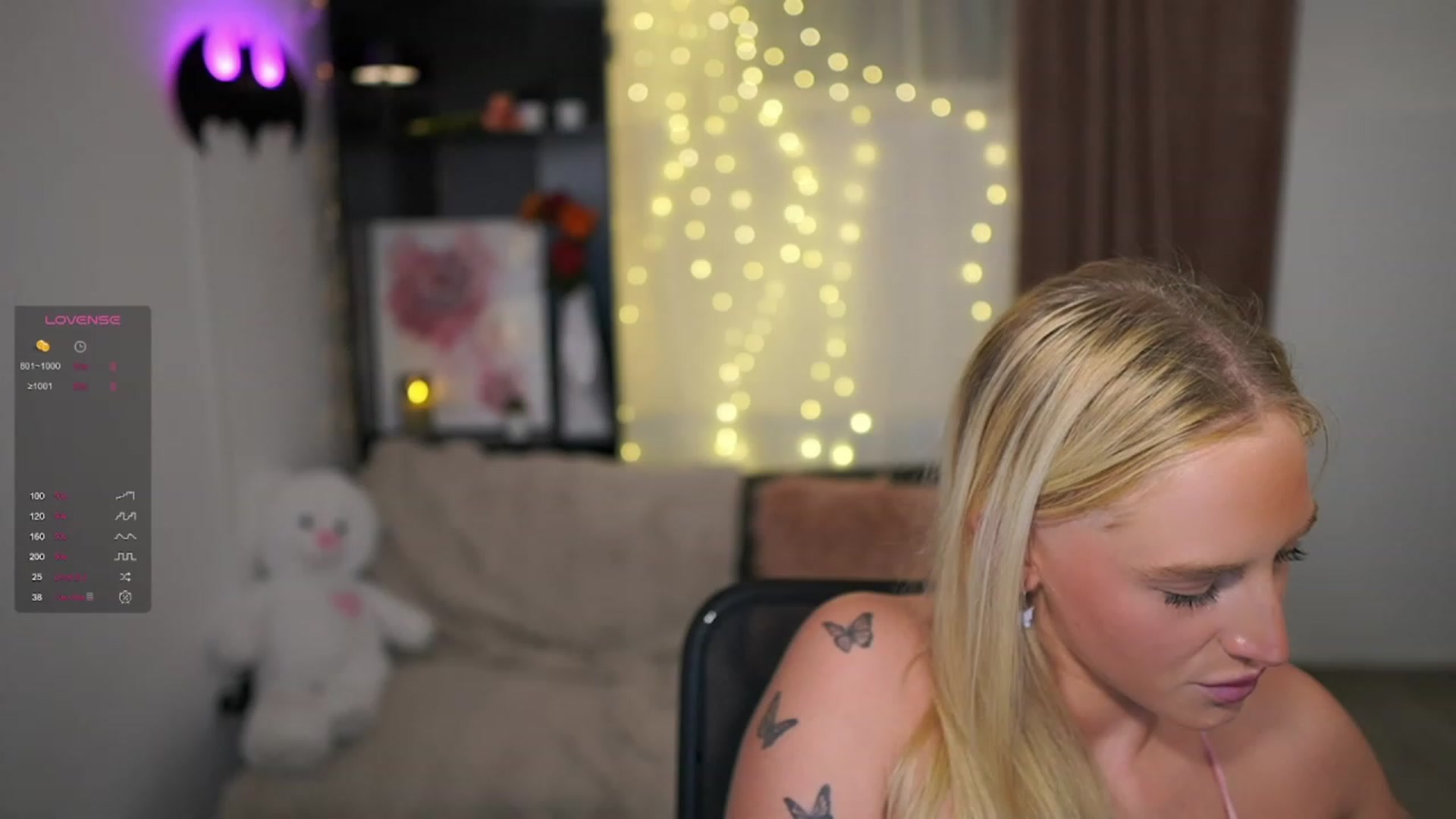 Gallery image thumbnail from NicoletteShea's myfreecams stream on, 11/27/2023, 17:59 image 1 of 20