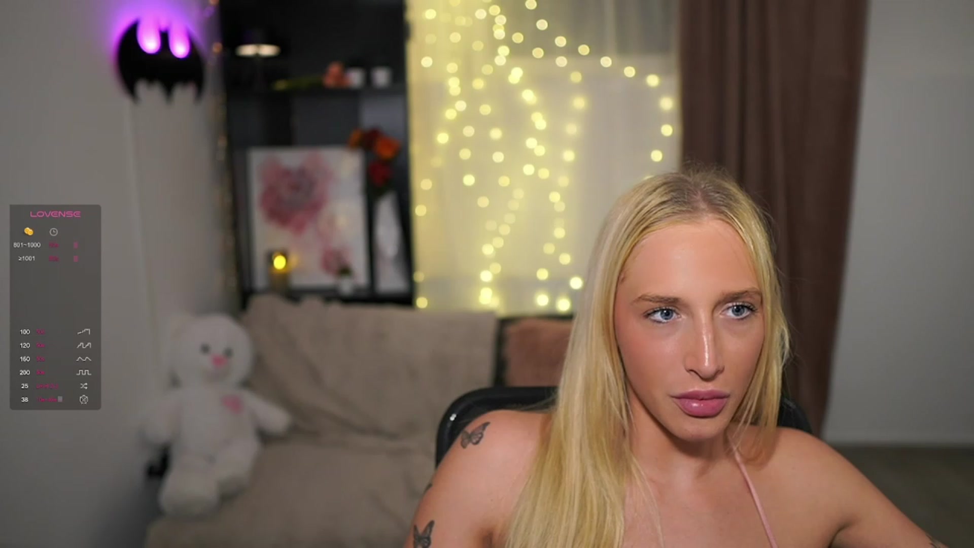 Gallery image thumbnail from NicoletteShea's myfreecams stream on, 11/27/2023, 17:59 image 17 of 20