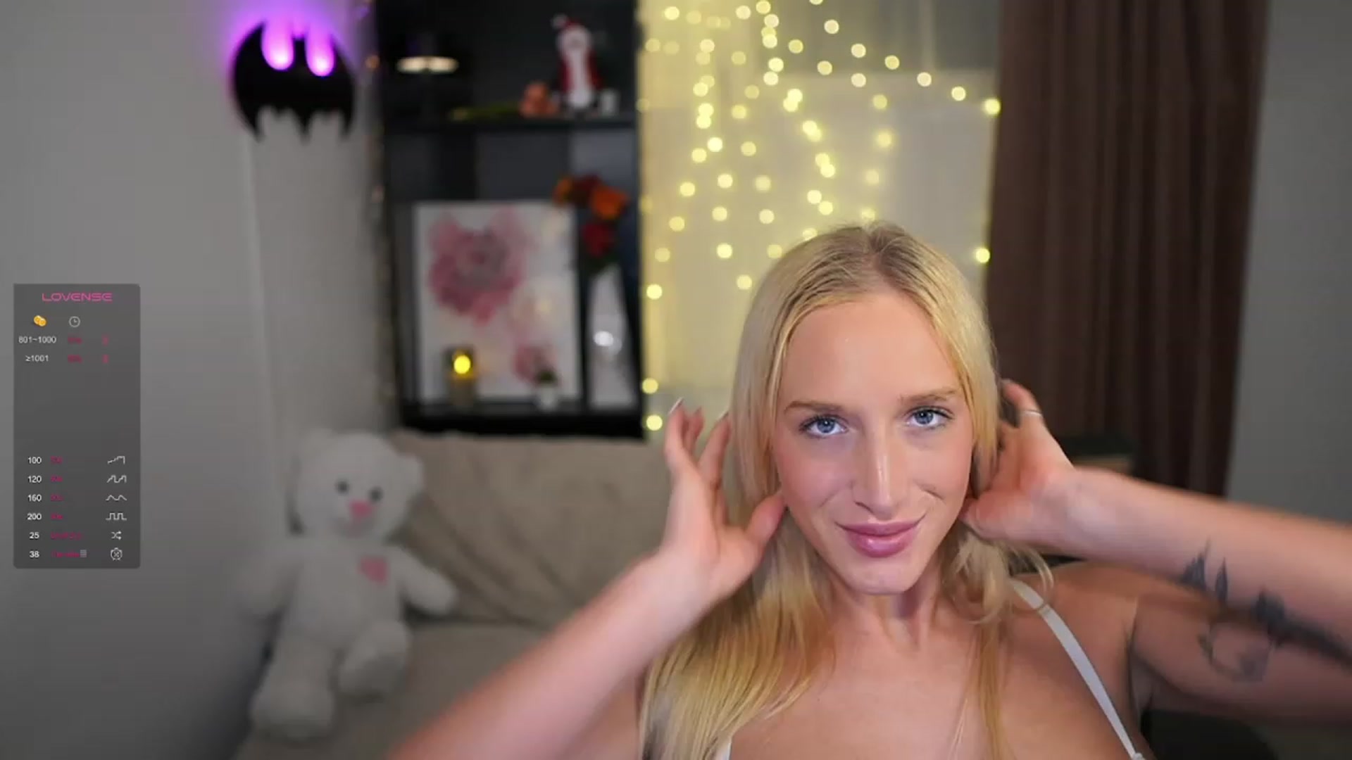 Gallery image thumbnail from NicoletteShea's myfreecams stream on, 11/29/2023, 18:23 image 1 of 20