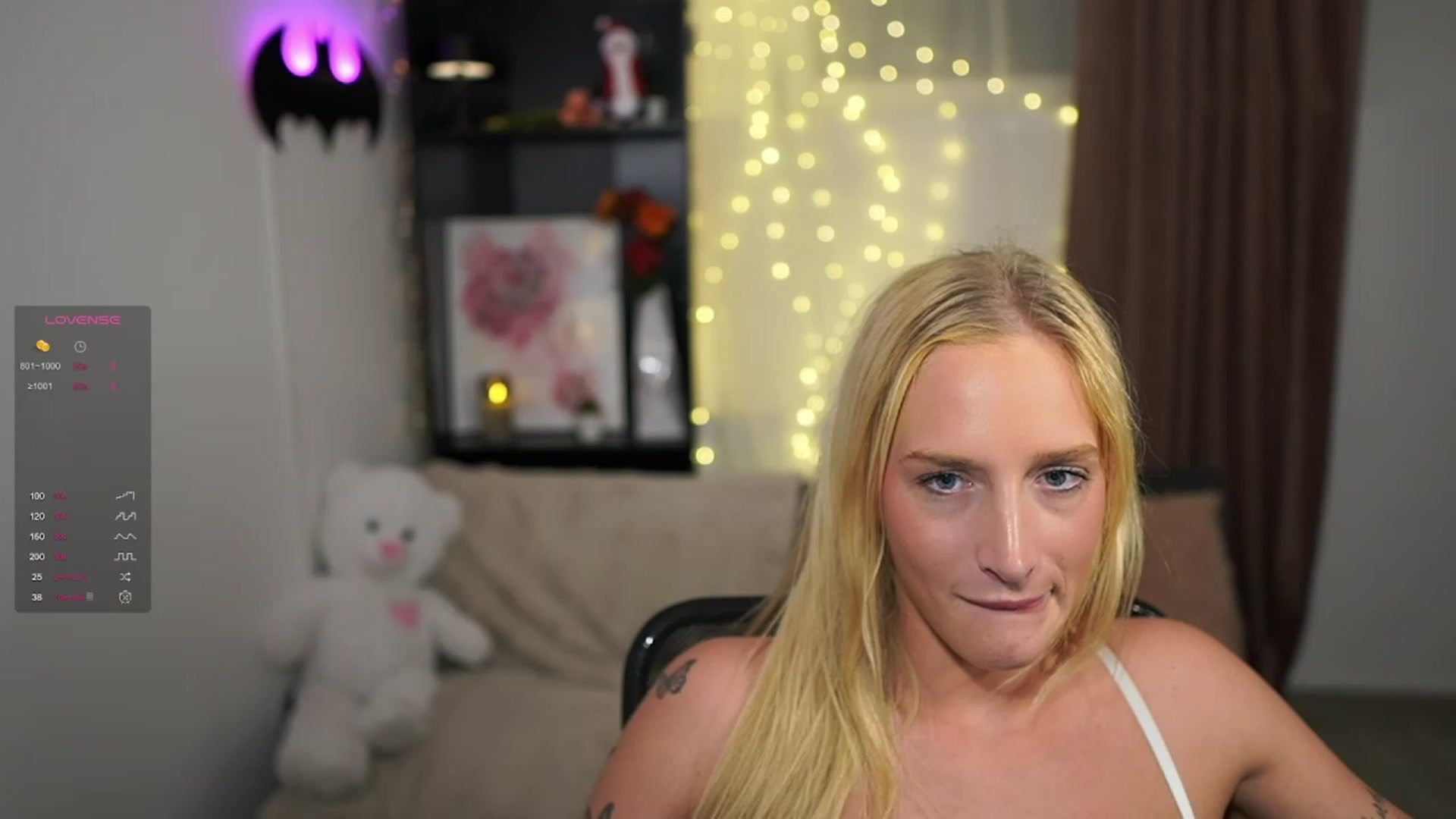 Gallery image thumbnail from NicoletteShea's myfreecams stream on, 11/29/2023, 18:23 image 13 of 20