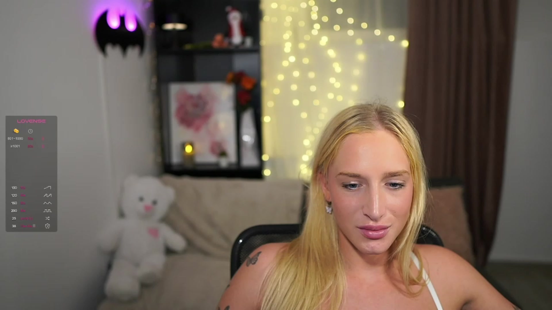 Gallery image thumbnail from NicoletteShea's myfreecams stream on, 11/29/2023, 18:23 image 15 of 20