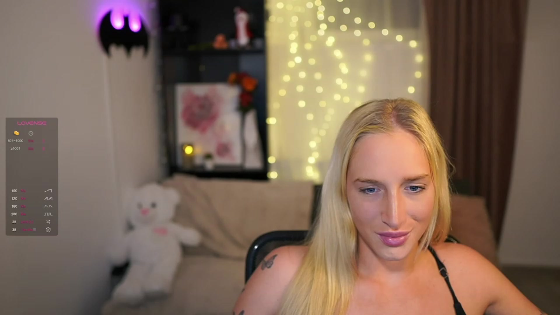 Gallery image thumbnail from NicoletteShea's myfreecams stream on, 11/30/2023, 17:30 image 14 of 20