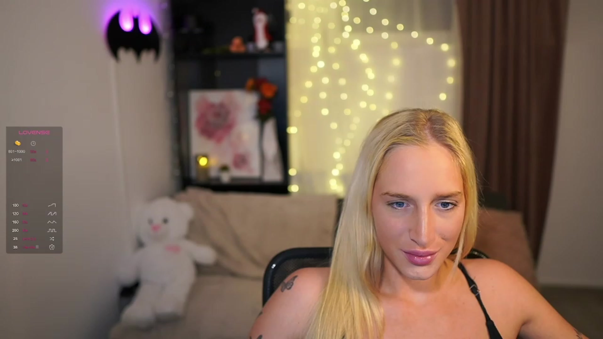 Gallery image thumbnail from NicoletteShea's myfreecams stream on, 11/30/2023, 17:30 image 15 of 20