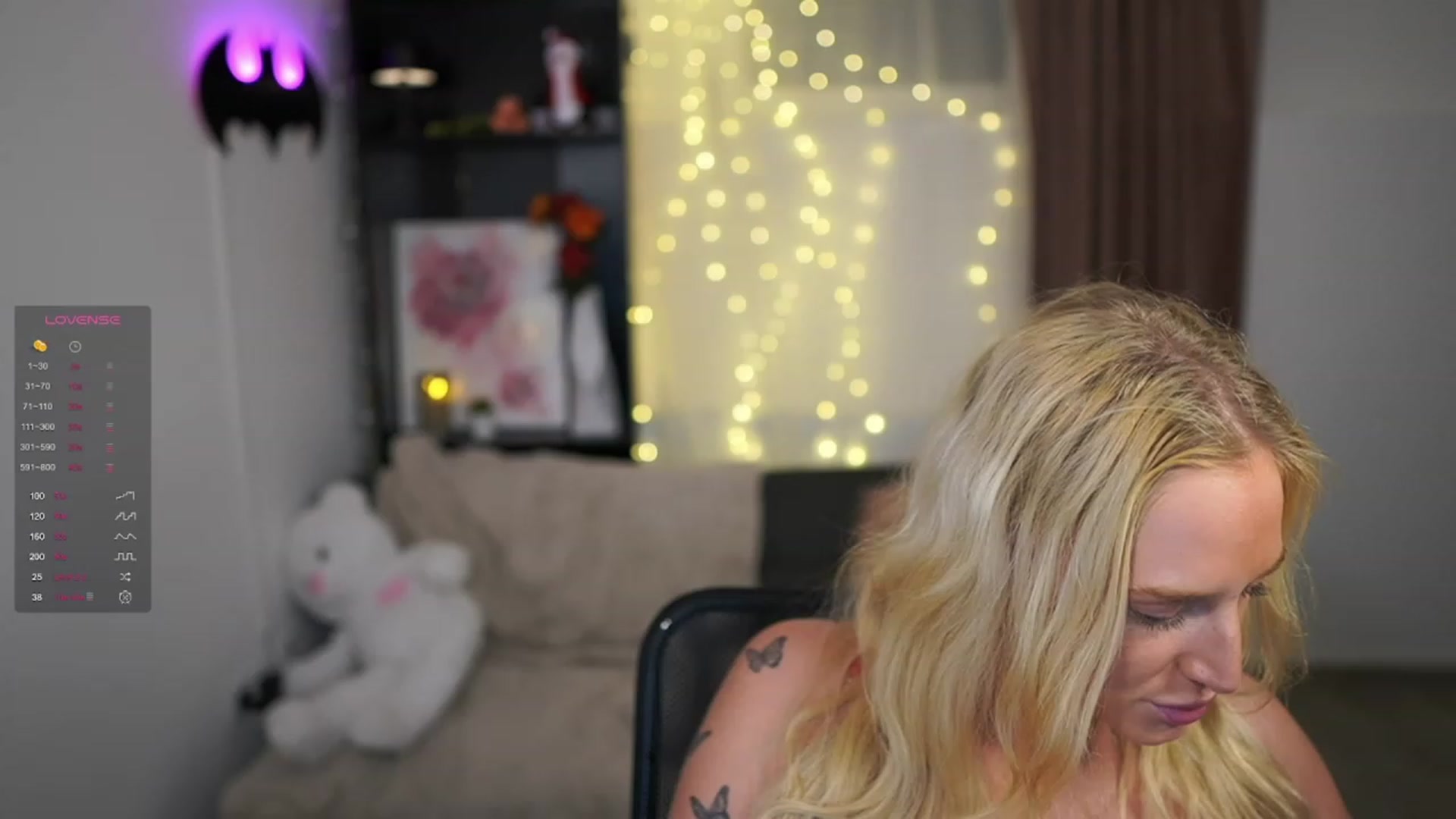 Gallery image thumbnail from NicoletteShea's myfreecams stream on, 12/01/2023, 20:41 image 7 of 20