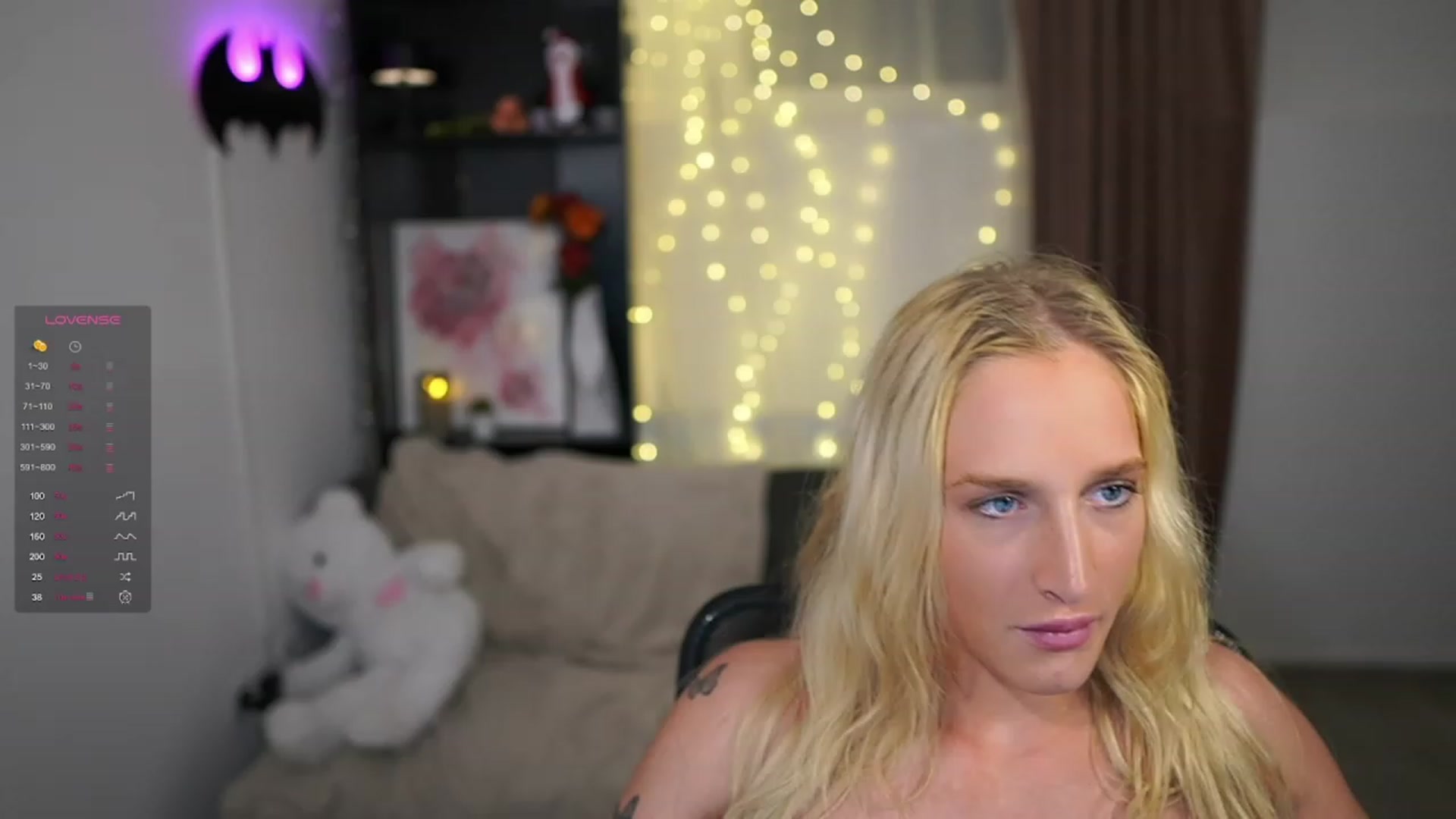 Gallery image thumbnail from NicoletteShea's myfreecams stream on, 12/01/2023, 20:41 image 18 of 20