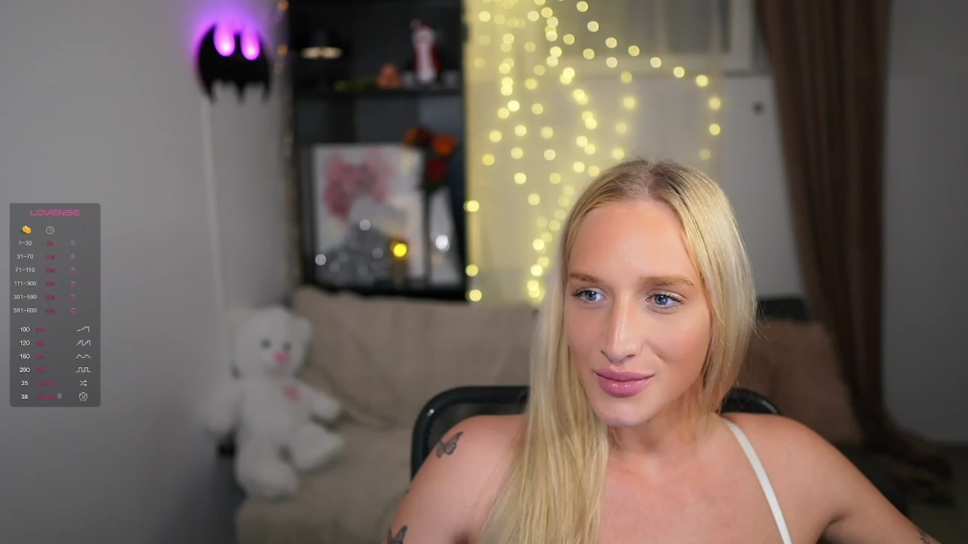 Gallery image thumbnail from NicoletteShea's myfreecams stream on, 12/04/2023, 19:07 image 11 of 20