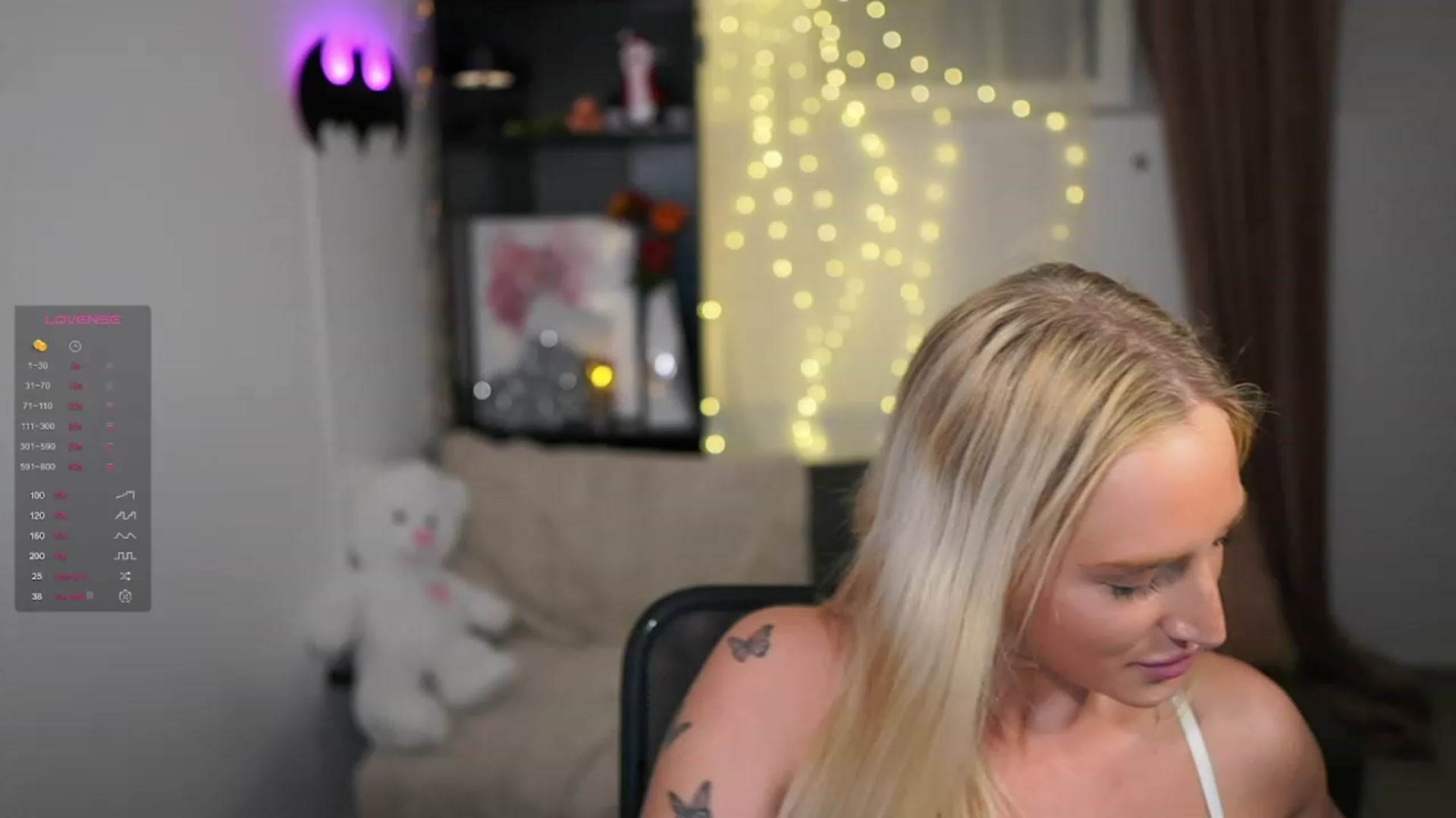Gallery image thumbnail from NicoletteShea's myfreecams stream on, 12/04/2023, 19:07 image 15 of 20