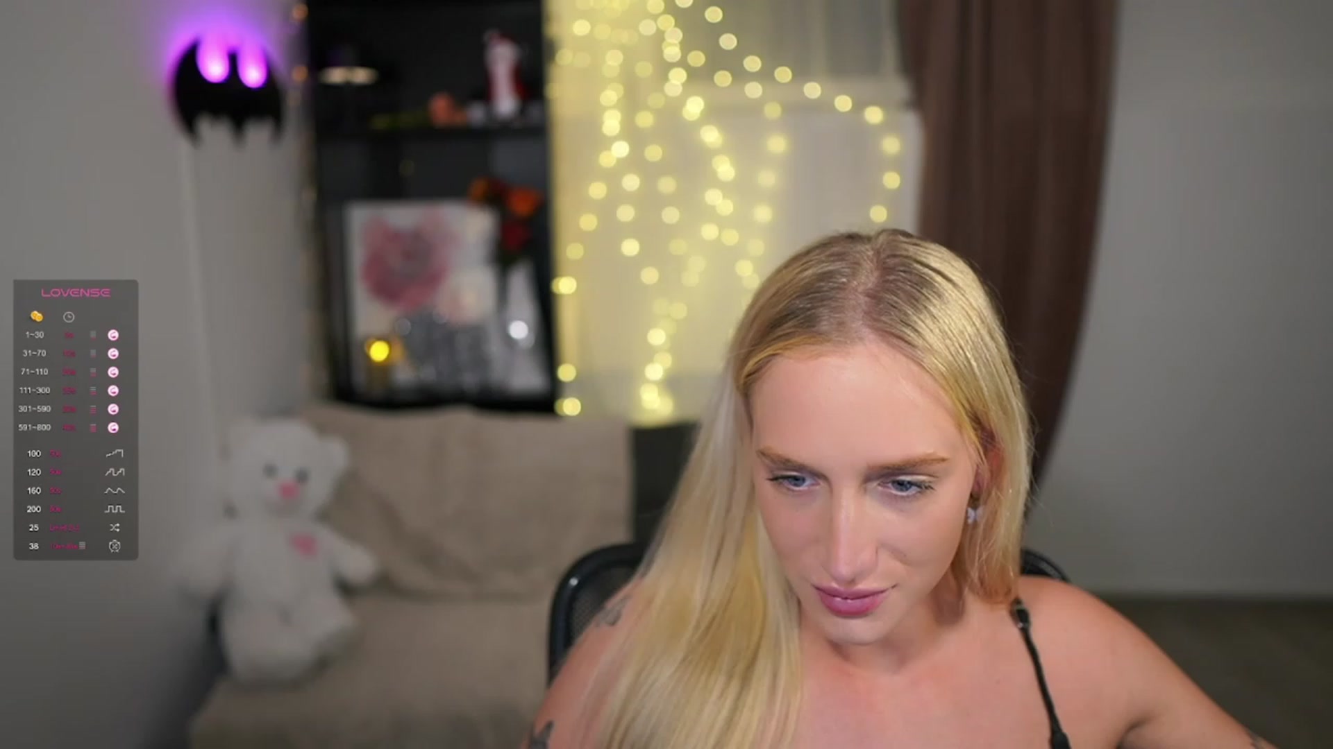 Gallery image thumbnail from NicoletteShea's myfreecams stream on, 12/06/2023, 21:28 image 4 of 20