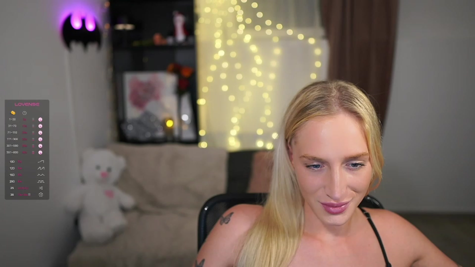 Gallery image thumbnail from NicoletteShea's myfreecams stream on, 12/06/2023, 21:28 image 20 of 20
