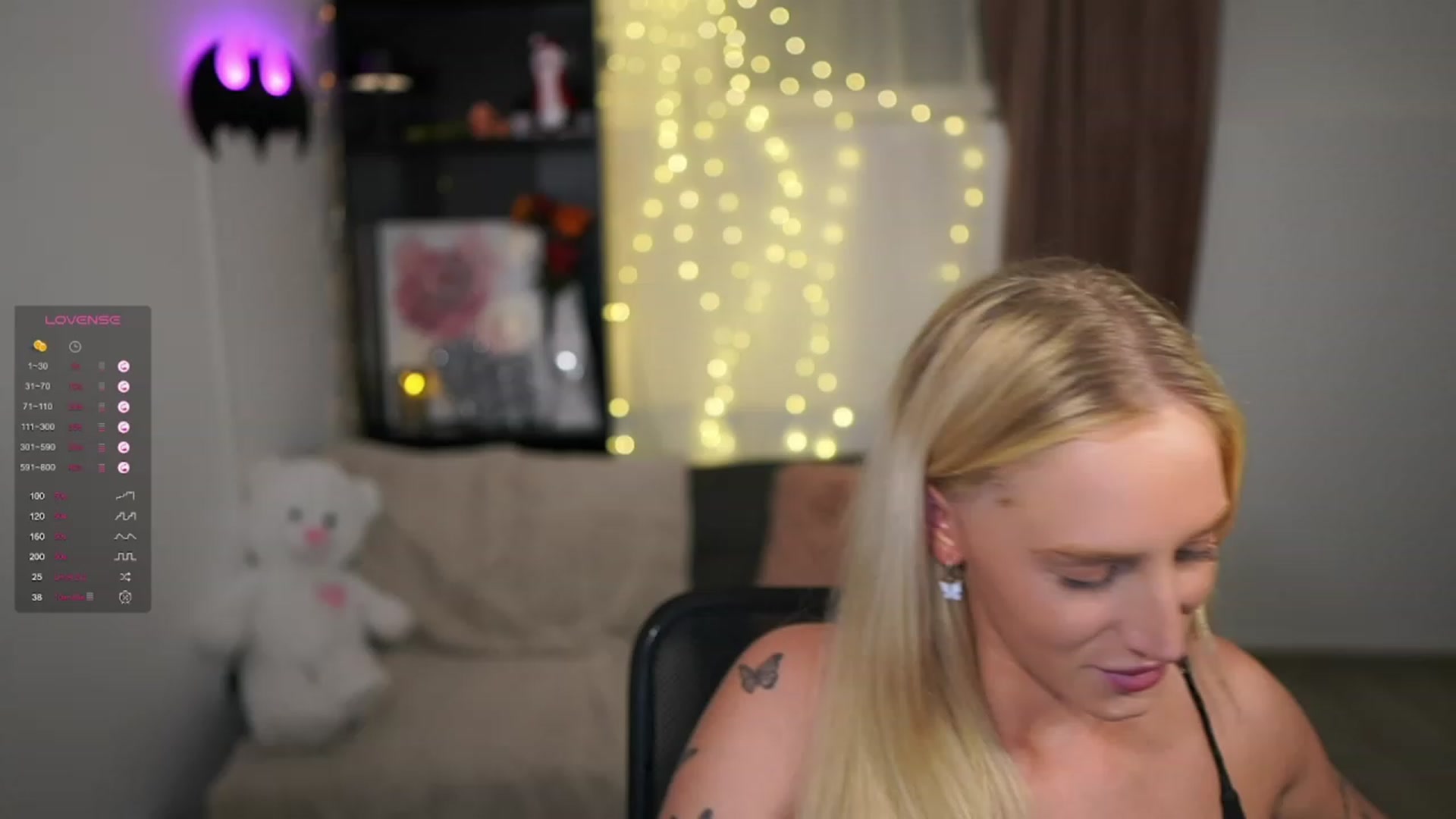 Gallery image thumbnail from NicoletteShea's myfreecams stream on, 12/06/2023, 21:28 image 1 of 20