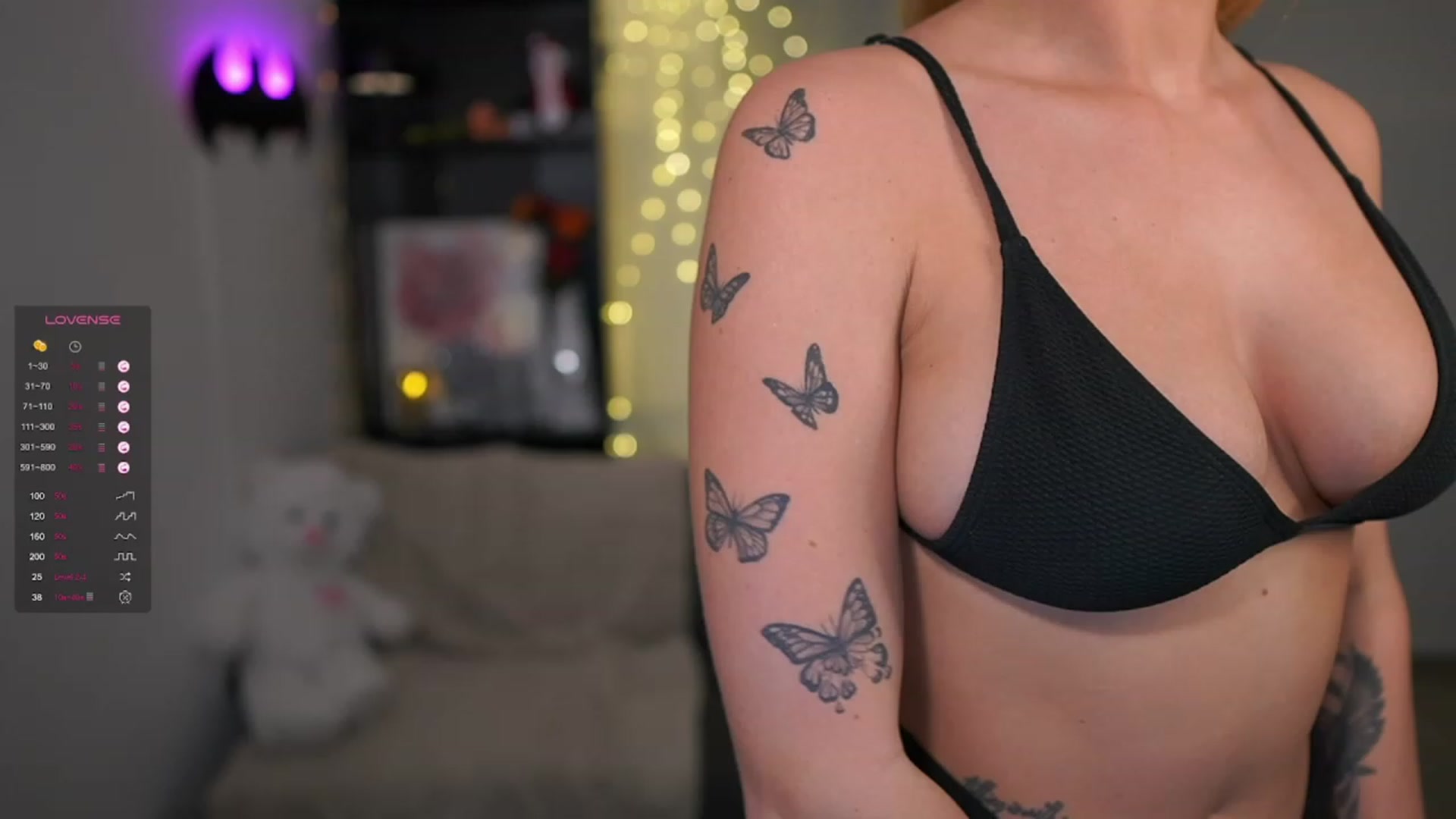 Gallery image thumbnail from NicoletteShea's myfreecams stream on, 12/06/2023, 21:28 image 7 of 20