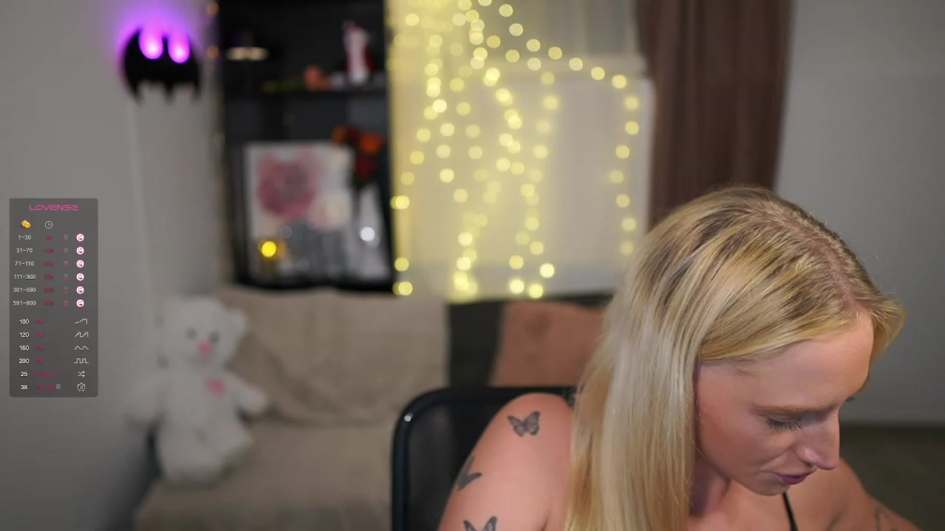 Gallery image thumbnail from NicoletteShea's myfreecams stream on, 12/06/2023, 21:28 image 3 of 20