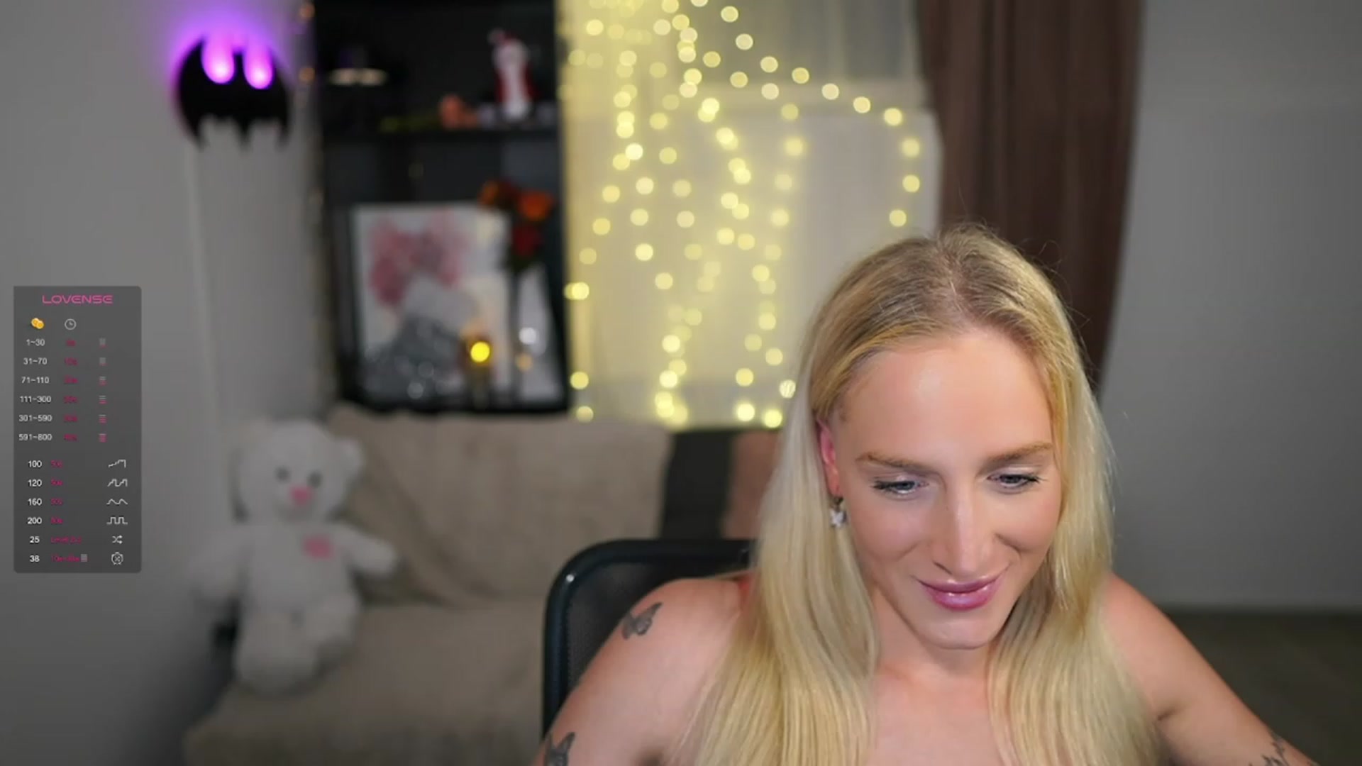 Gallery image thumbnail from NicoletteShea's myfreecams stream on, 12/07/2023, 15:05 image 8 of 20
