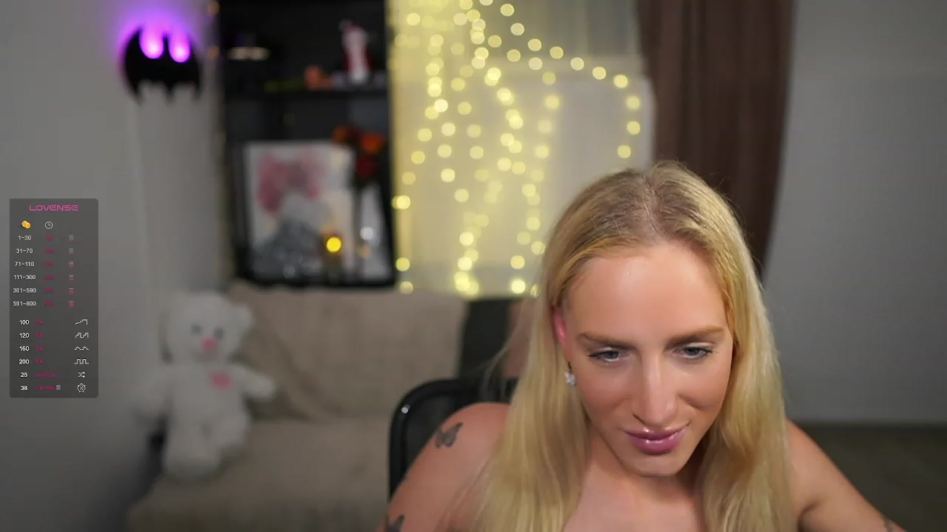 Gallery image thumbnail from NicoletteShea's myfreecams stream on, 12/07/2023, 15:05 image 2 of 20