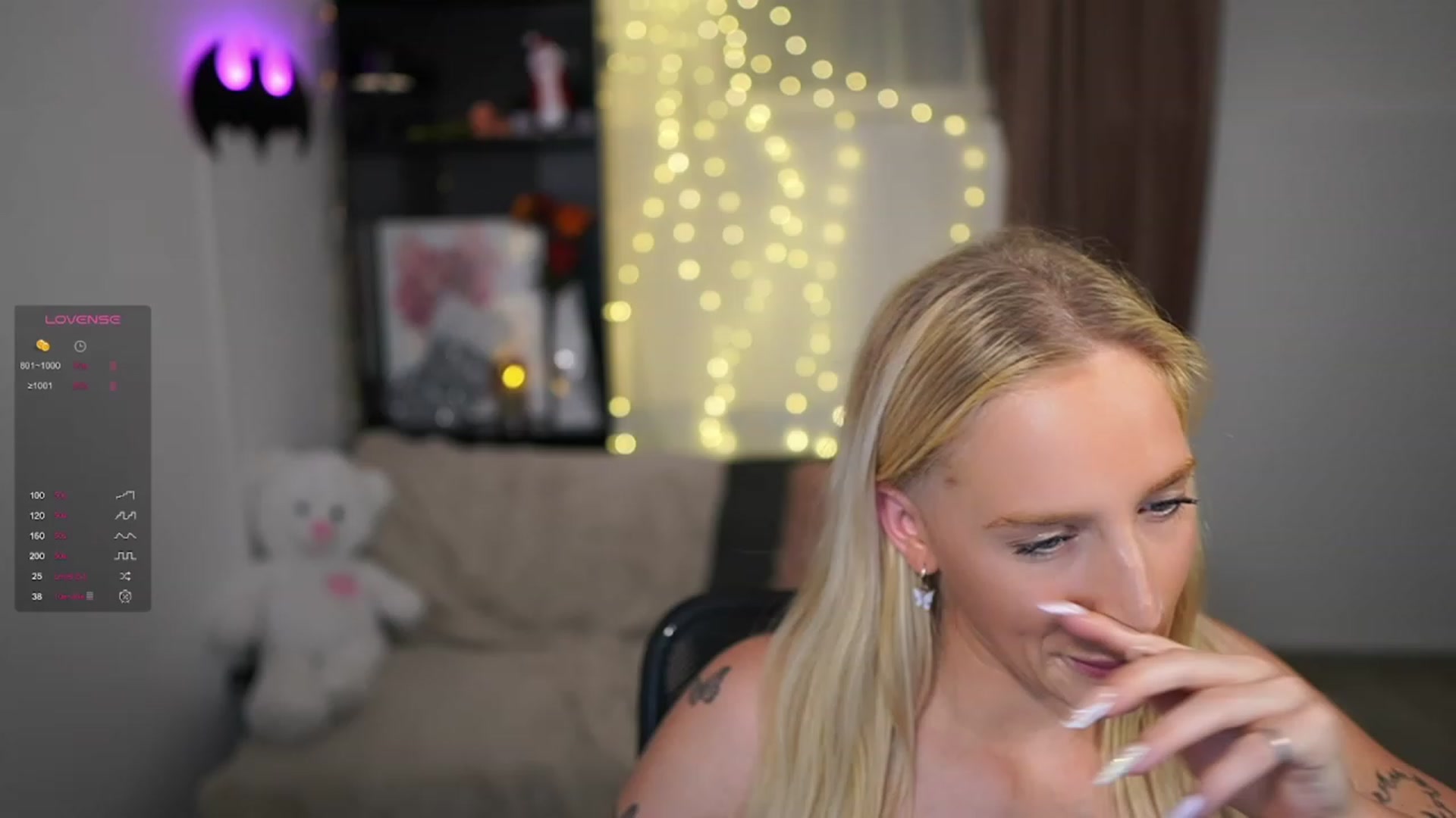 Gallery image thumbnail from NicoletteShea's myfreecams stream on, 12/07/2023, 16:29 image 13 of 20