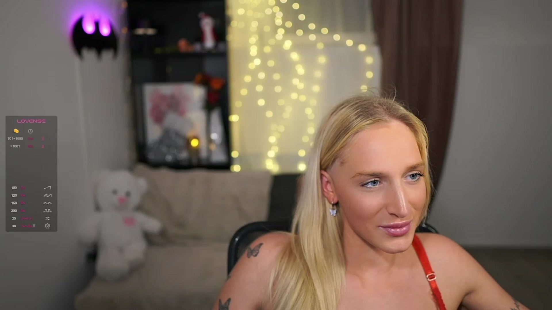 Gallery image thumbnail from NicoletteShea's myfreecams stream on, 12/07/2023, 16:29 image 2 of 20