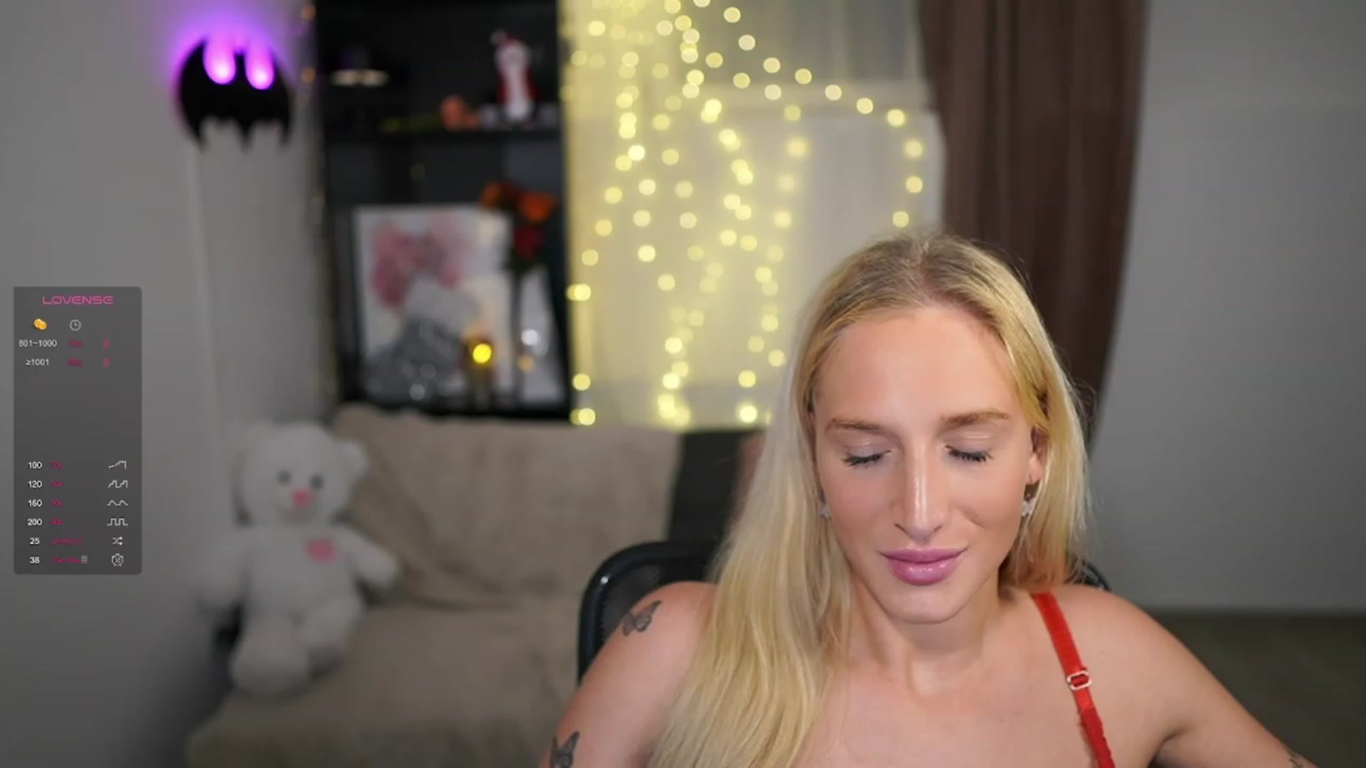 Gallery image thumbnail from NicoletteShea's myfreecams stream on, 12/07/2023, 16:29 image 16 of 20