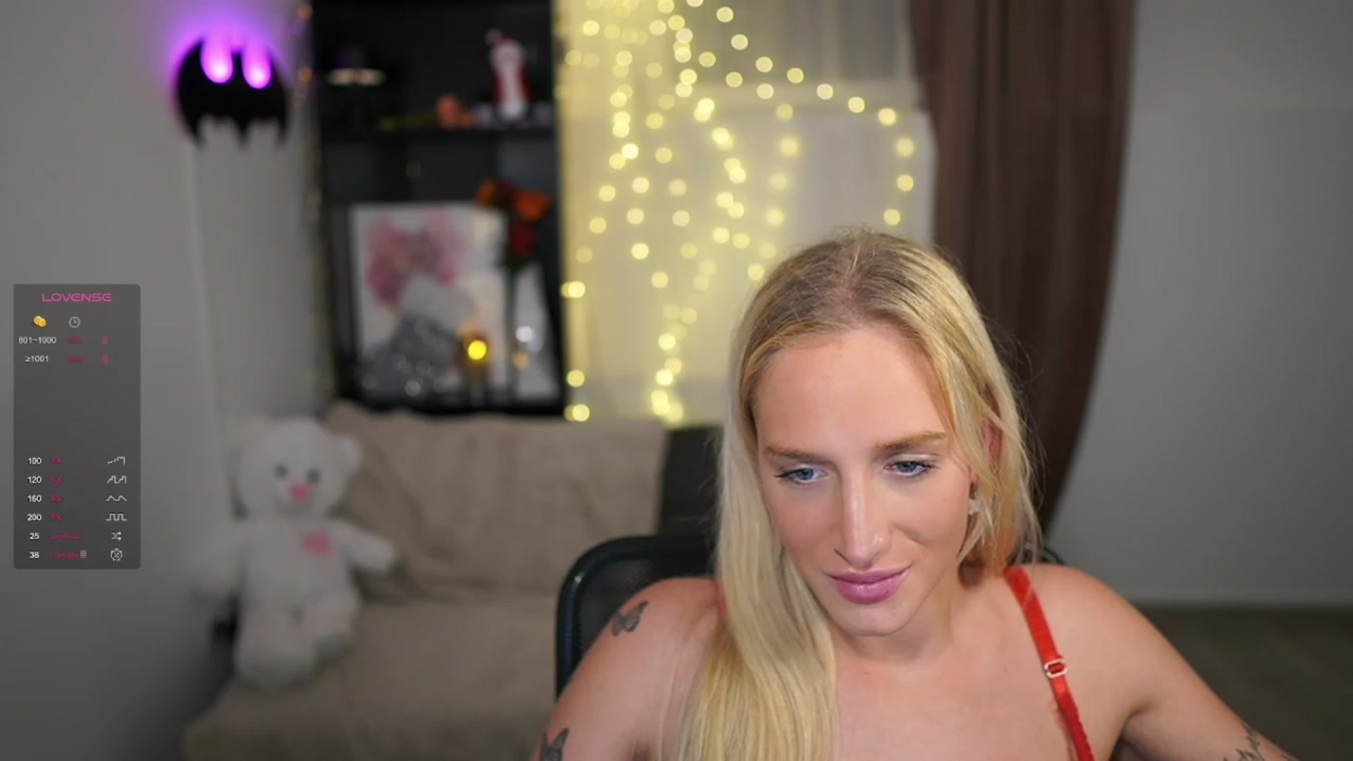 Gallery image thumbnail from NicoletteShea's myfreecams stream on, 12/07/2023, 16:29 image 5 of 20