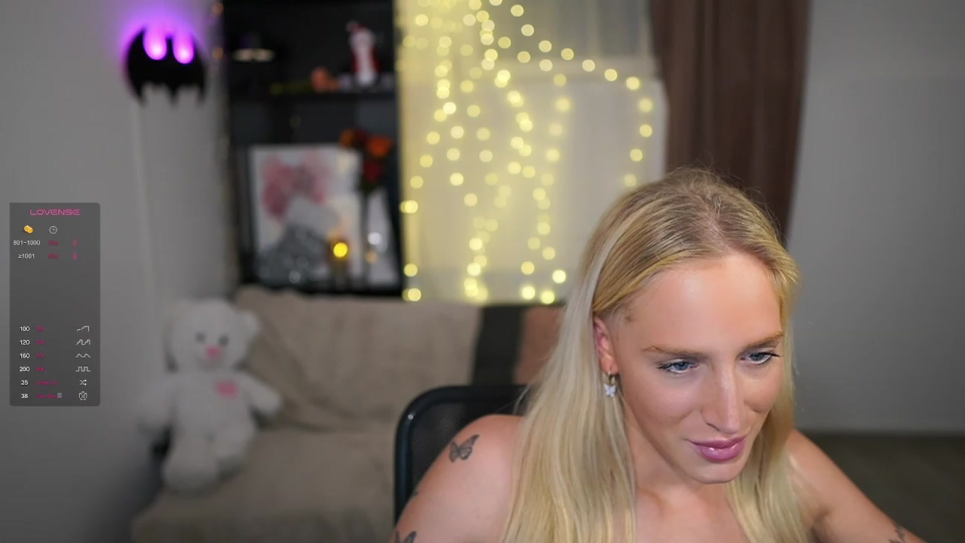 Gallery image thumbnail from NicoletteShea's myfreecams stream on, 12/07/2023, 16:29 image 14 of 20