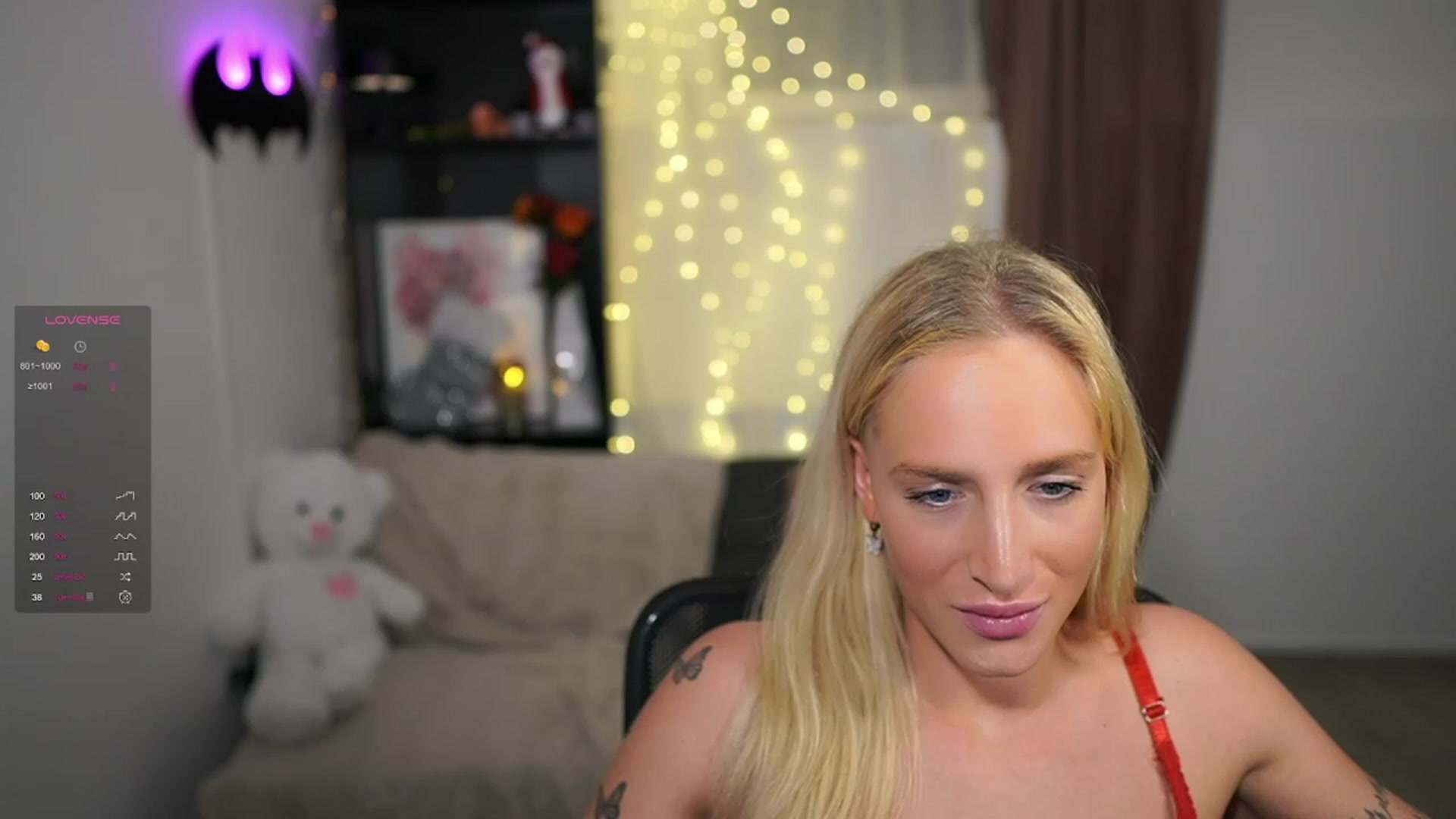 Gallery image thumbnail from NicoletteShea's myfreecams stream on, 12/07/2023, 16:29 image 18 of 20