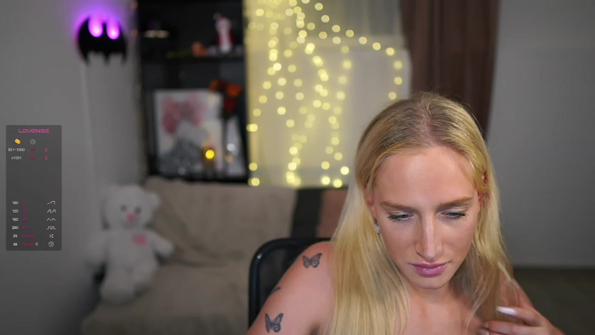 Gallery image thumbnail from NicoletteShea's myfreecams stream on, 12/07/2023, 16:29 image 11 of 20