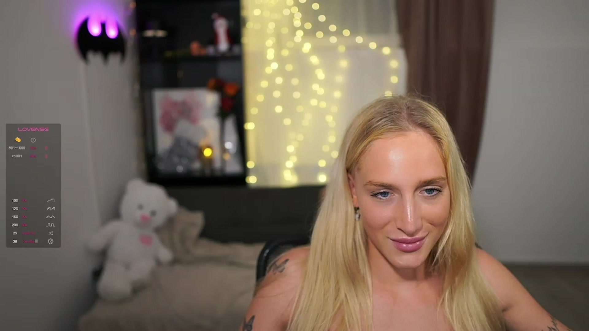 Gallery image thumbnail from NicoletteShea's myfreecams stream on, 12/07/2023, 18:51 image 1 of 20