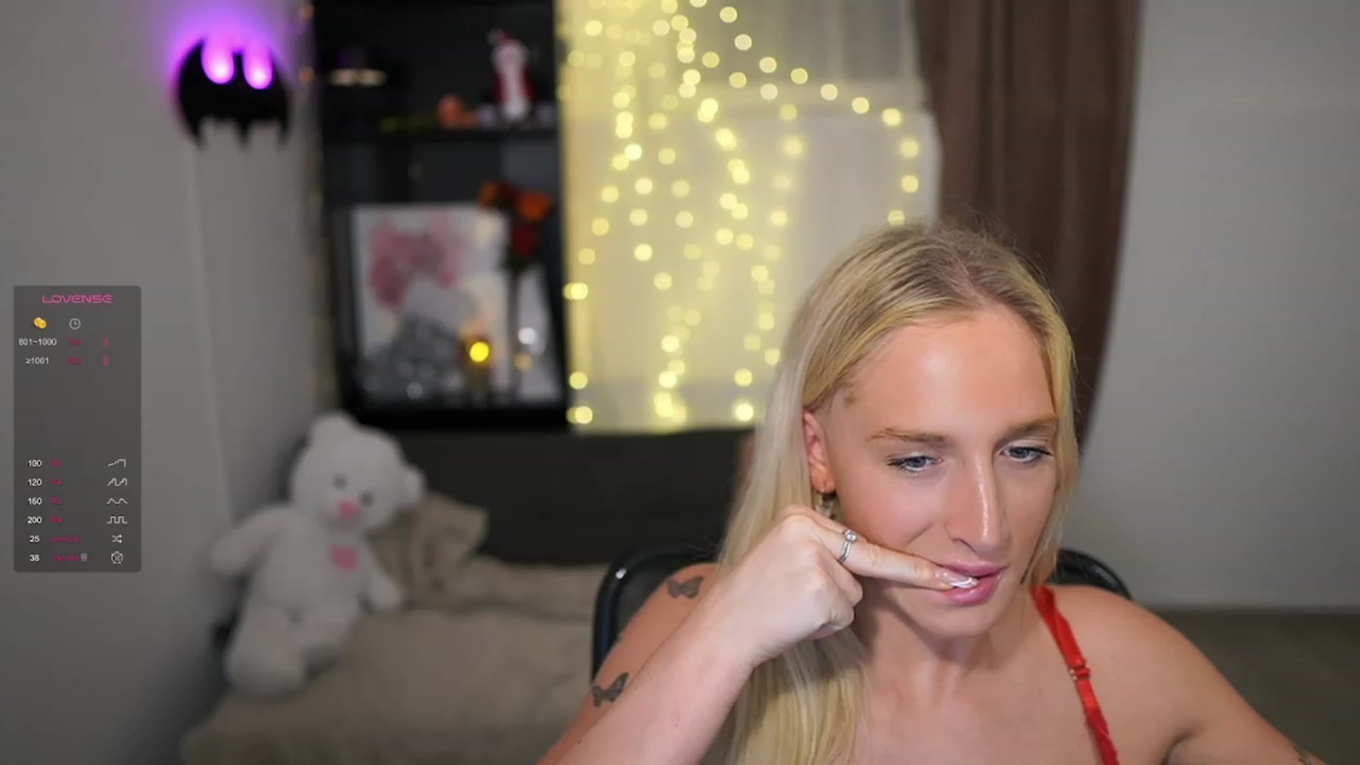 Gallery image thumbnail from NicoletteShea's myfreecams stream on, 12/07/2023, 18:51 image 17 of 20