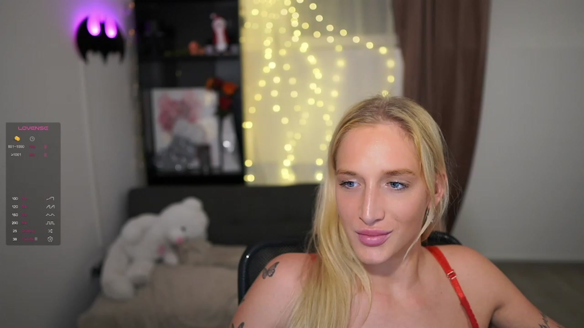 Gallery image thumbnail from NicoletteShea's myfreecams stream on, 12/07/2023, 23:01 image 18 of 20