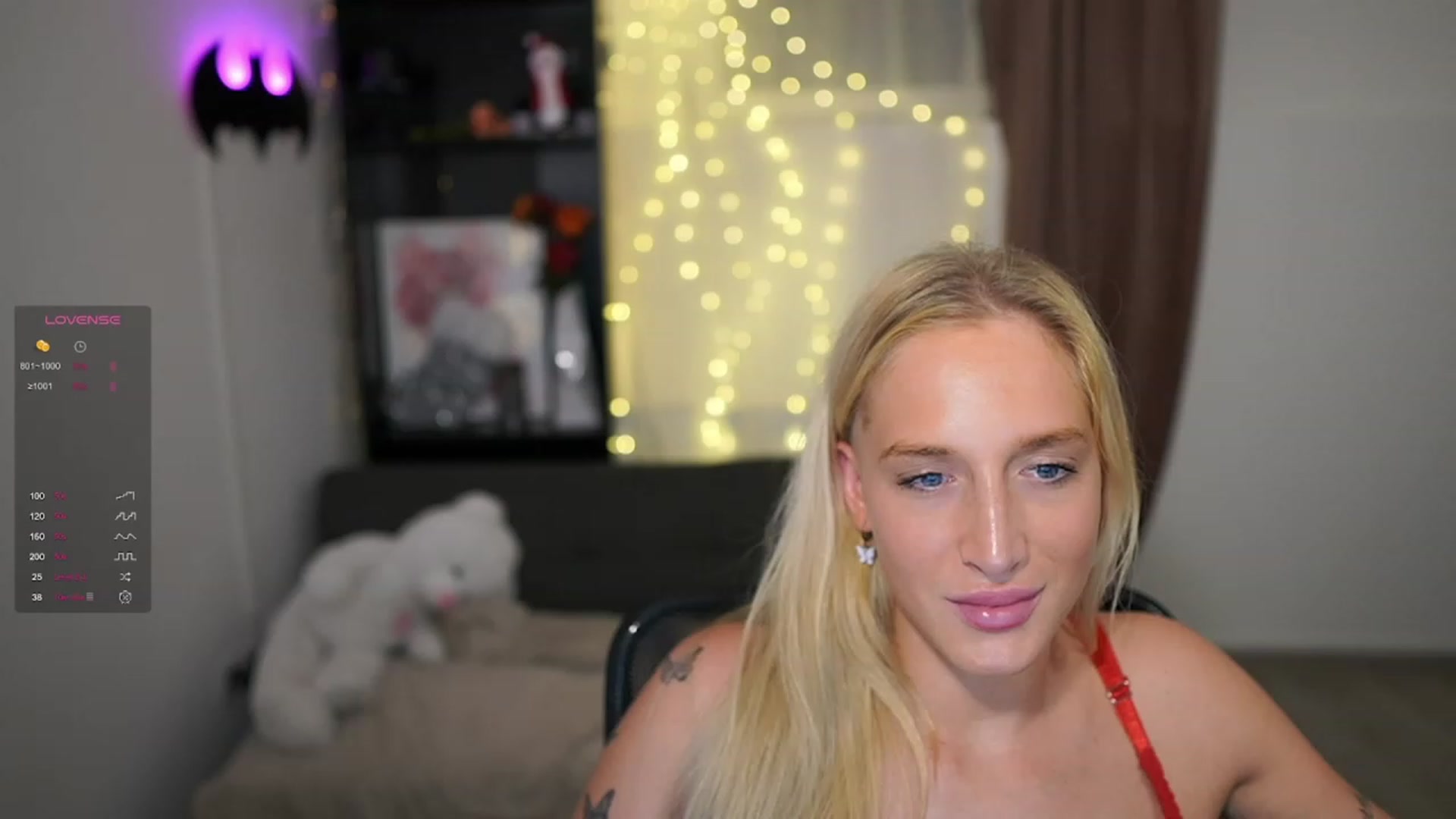 Gallery image thumbnail from NicoletteShea's myfreecams stream on, 12/07/2023, 23:01 image 11 of 20