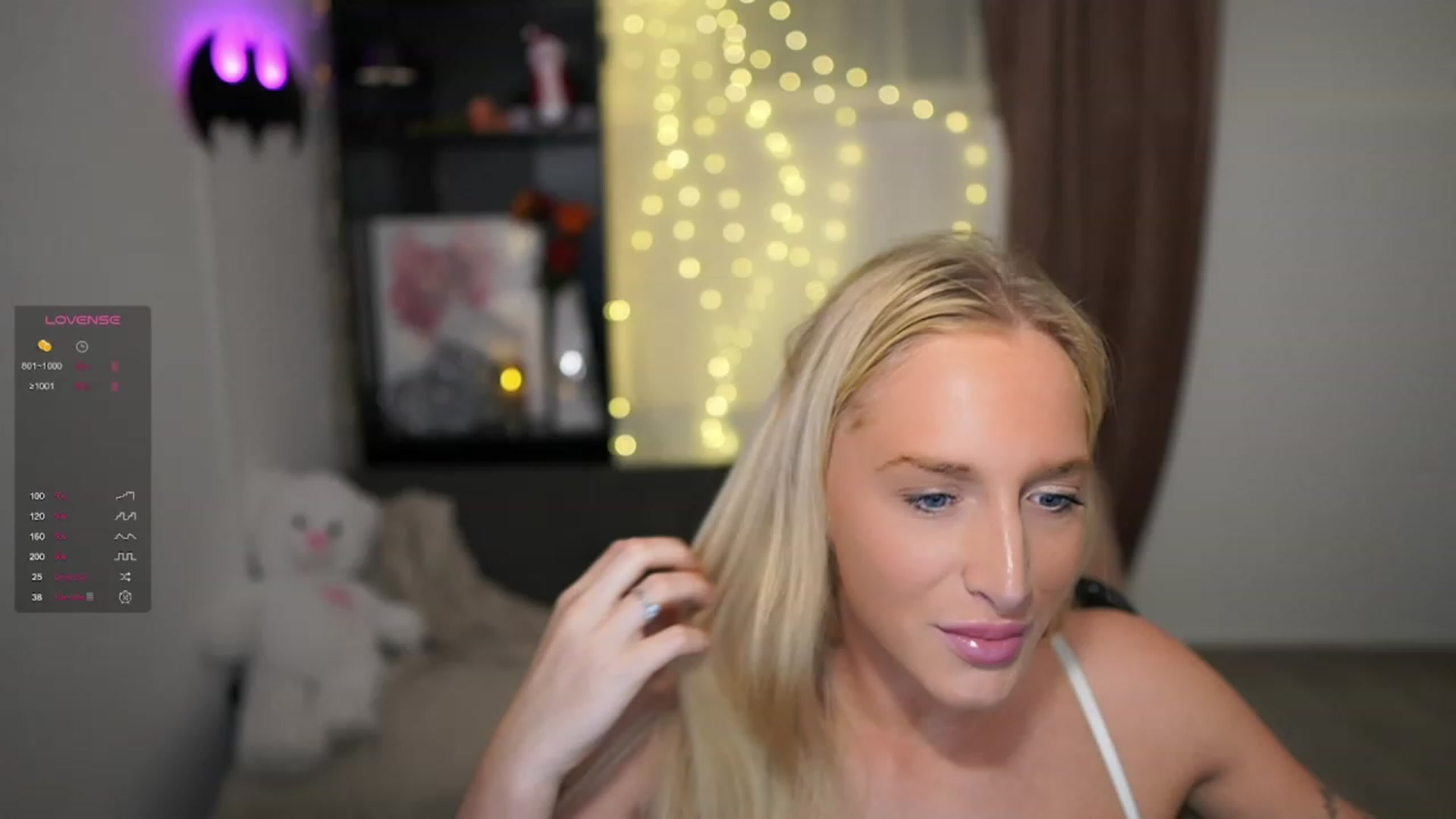Gallery image thumbnail from NicoletteShea's myfreecams stream on, 12/08/2023, 21:50 image 5 of 20