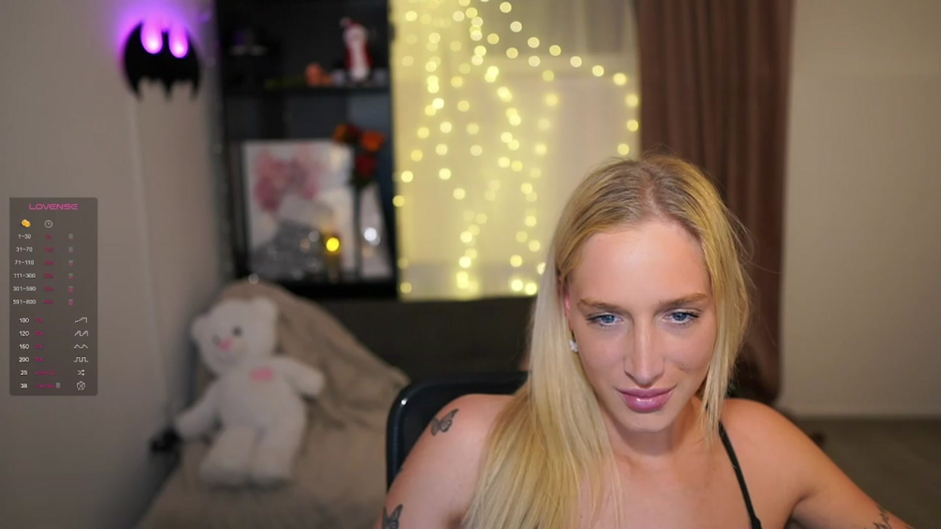 Gallery image thumbnail from NicoletteShea's myfreecams stream on, 12/11/2023, 20:08 image 8 of 20
