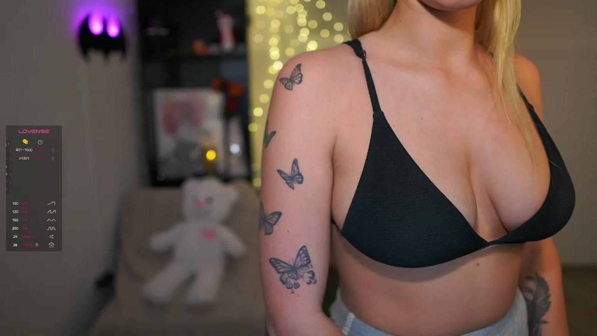 Gallery image thumbnail from NicoletteShea's myfreecams stream on, 12/11/2023, 20:08 image 1 of 20