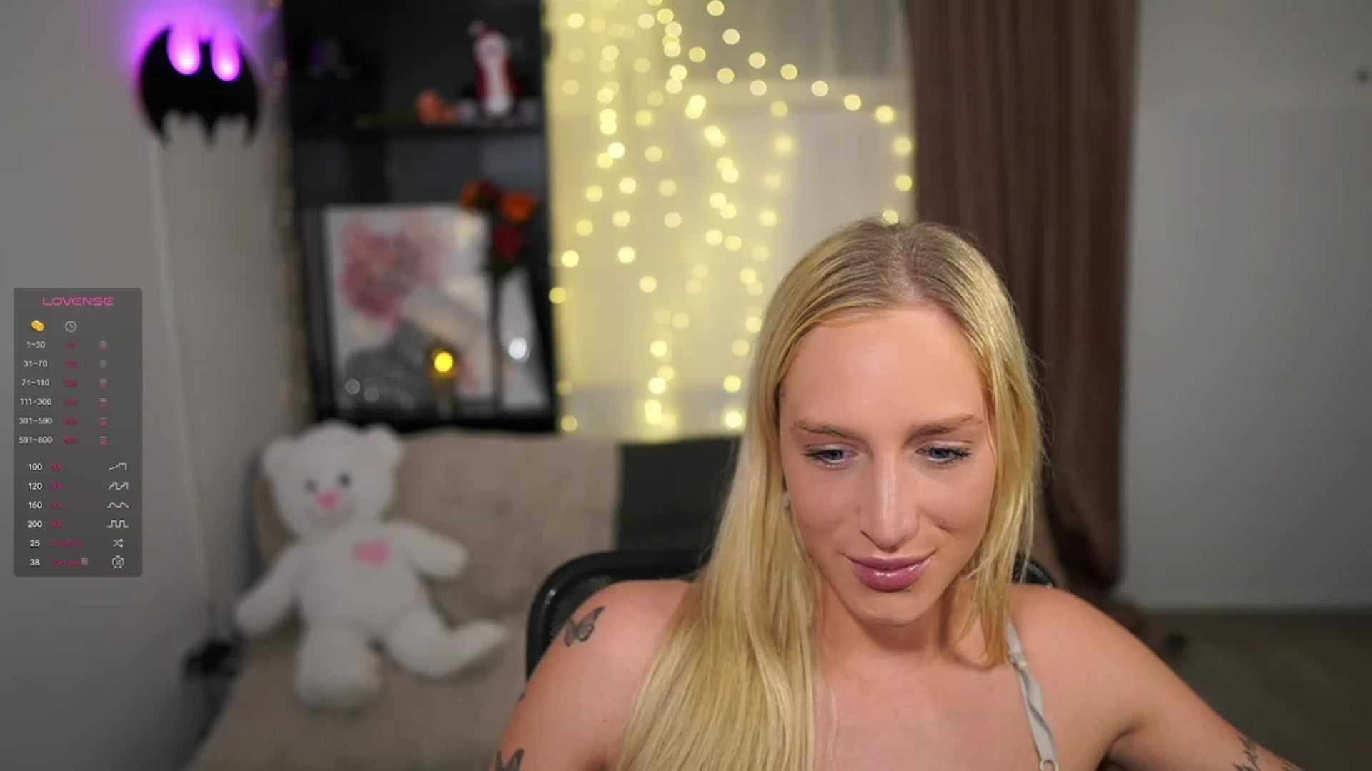 Gallery image thumbnail from NicoletteShea's myfreecams stream on, 12/12/2023, 18:51 image 3 of 20
