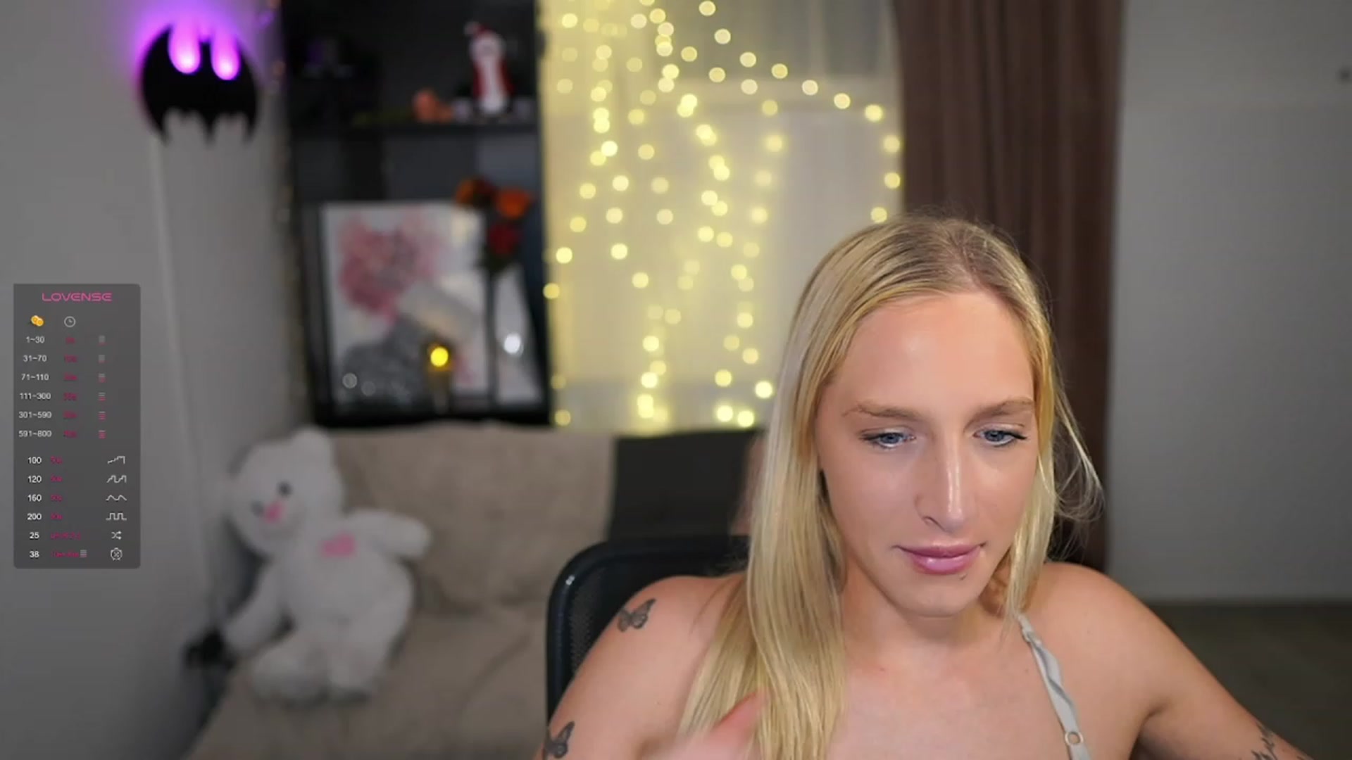 Gallery image thumbnail from NicoletteShea's myfreecams stream on, 12/12/2023, 18:51 image 12 of 20