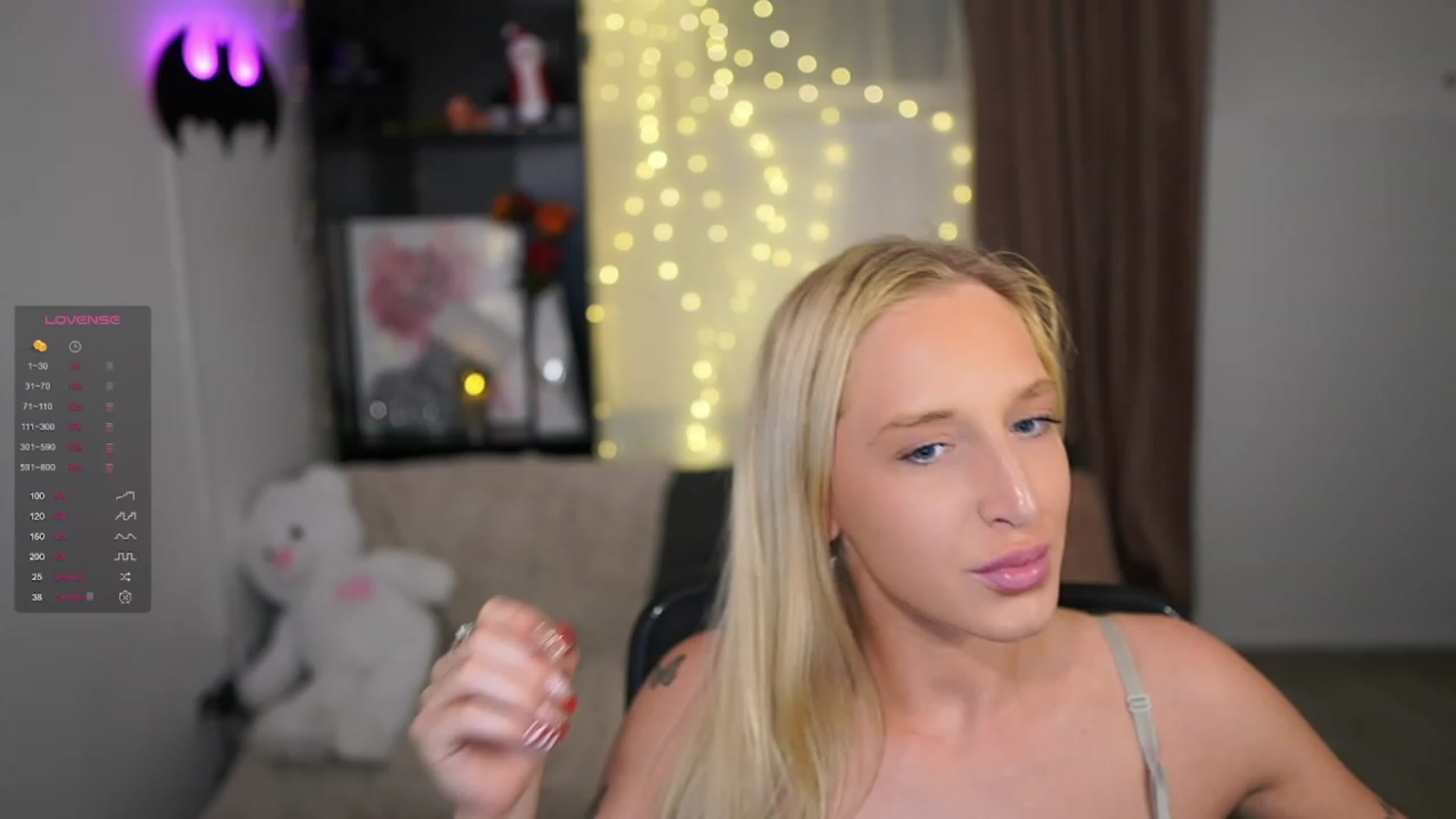 Gallery image thumbnail from NicoletteShea's myfreecams stream on, 12/12/2023, 19:21 image 10 of 20