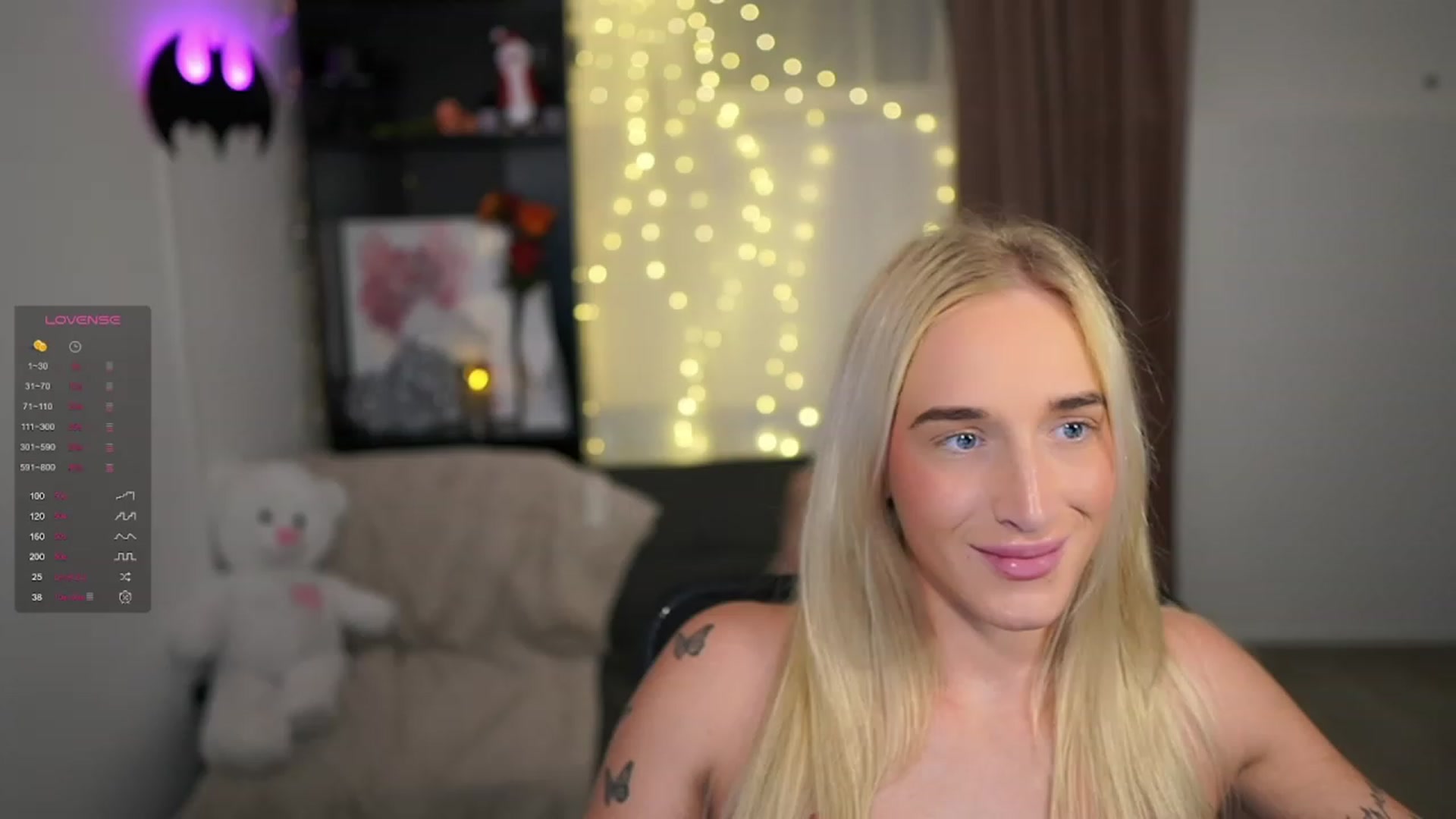 Gallery image thumbnail from NicoletteShea's myfreecams stream on, 12/13/2023, 22:09 image 18 of 20