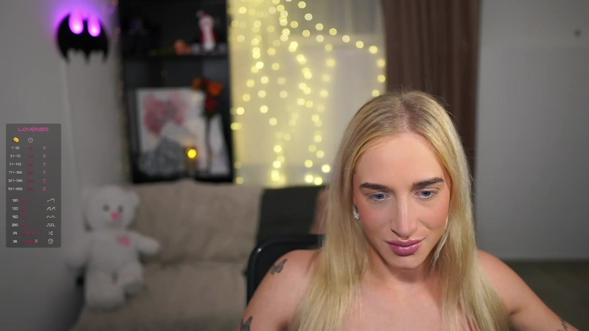 Gallery image thumbnail from NicoletteShea's myfreecams stream on, 12/13/2023, 22:09 image 2 of 20