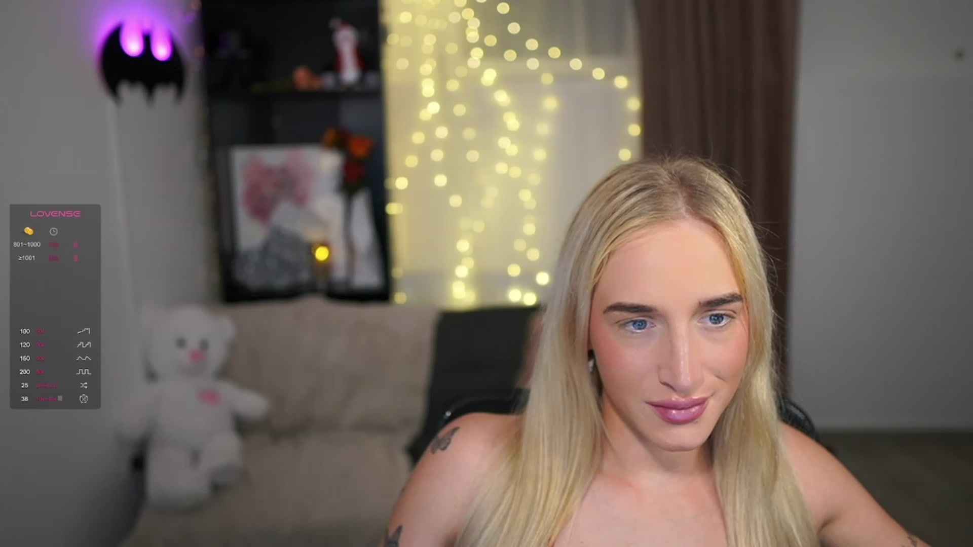 Gallery image thumbnail from NicoletteShea's myfreecams stream on, 12/13/2023, 22:09 image 3 of 20