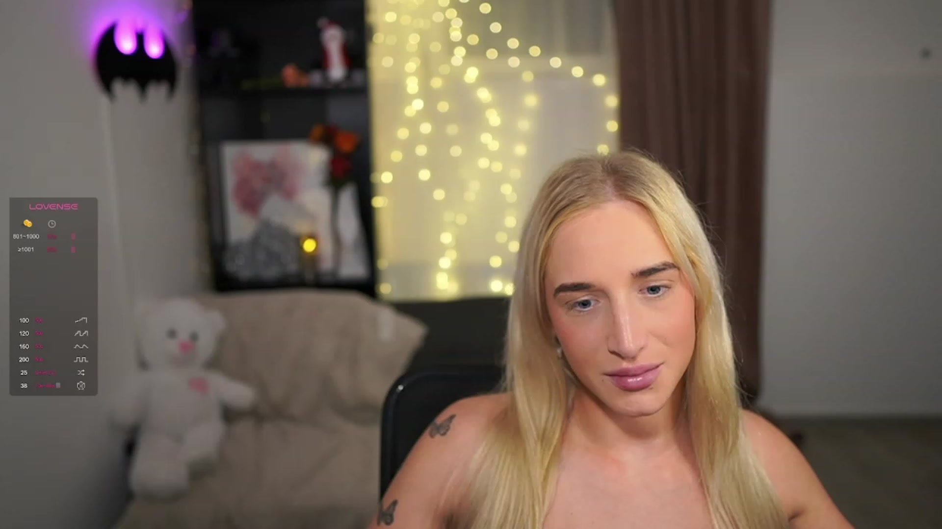 Gallery image thumbnail from NicoletteShea's myfreecams stream on, 12/13/2023, 22:09 image 14 of 20