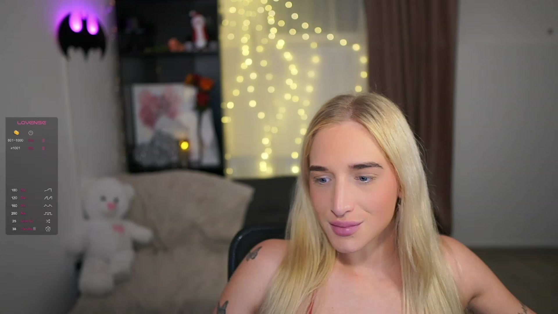 Gallery image thumbnail from NicoletteShea's myfreecams stream on, 12/13/2023, 22:09 image 9 of 20