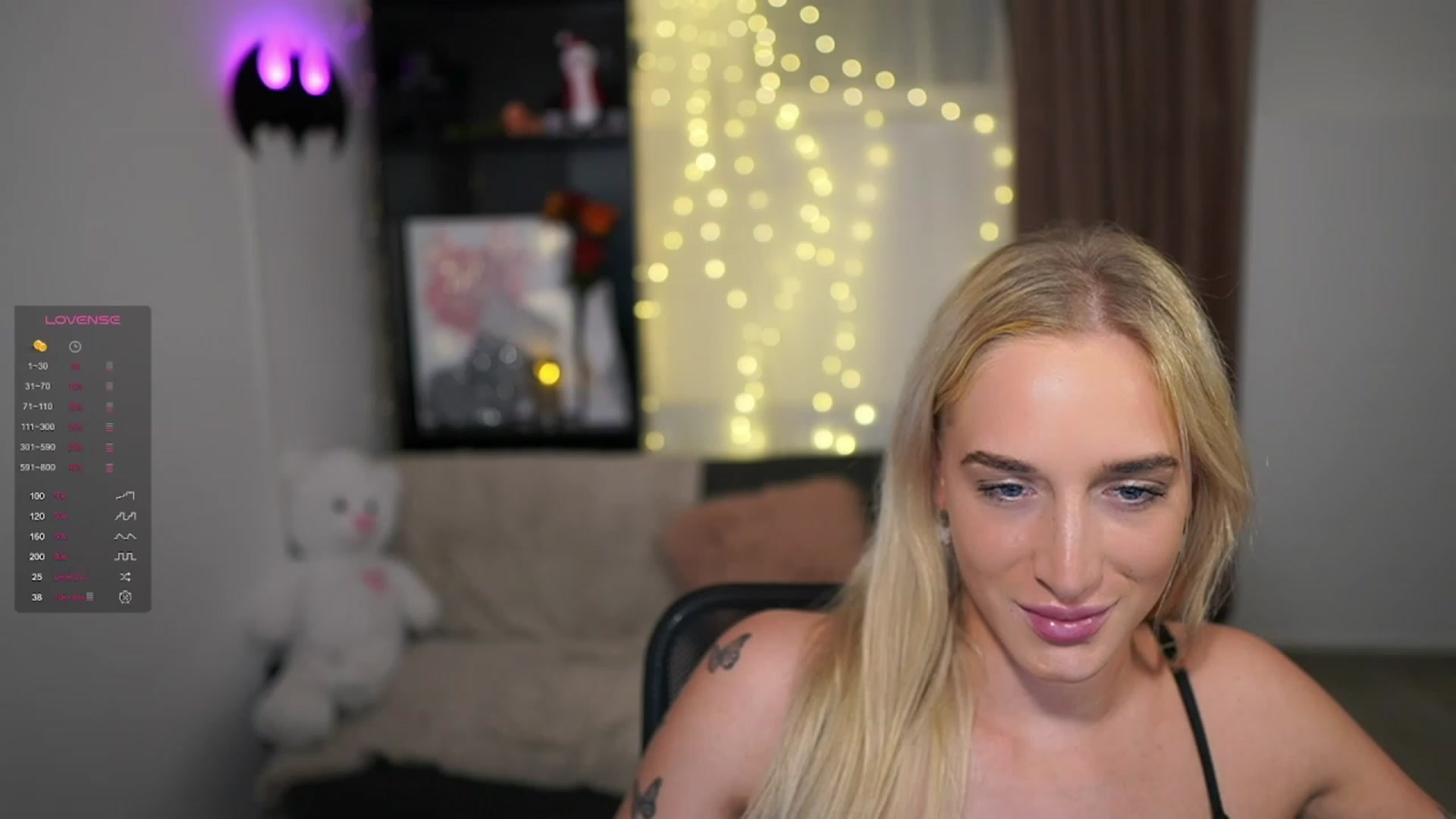 Gallery image thumbnail from NicoletteShea's myfreecams stream on, 12/14/2023, 18:22 image 8 of 20