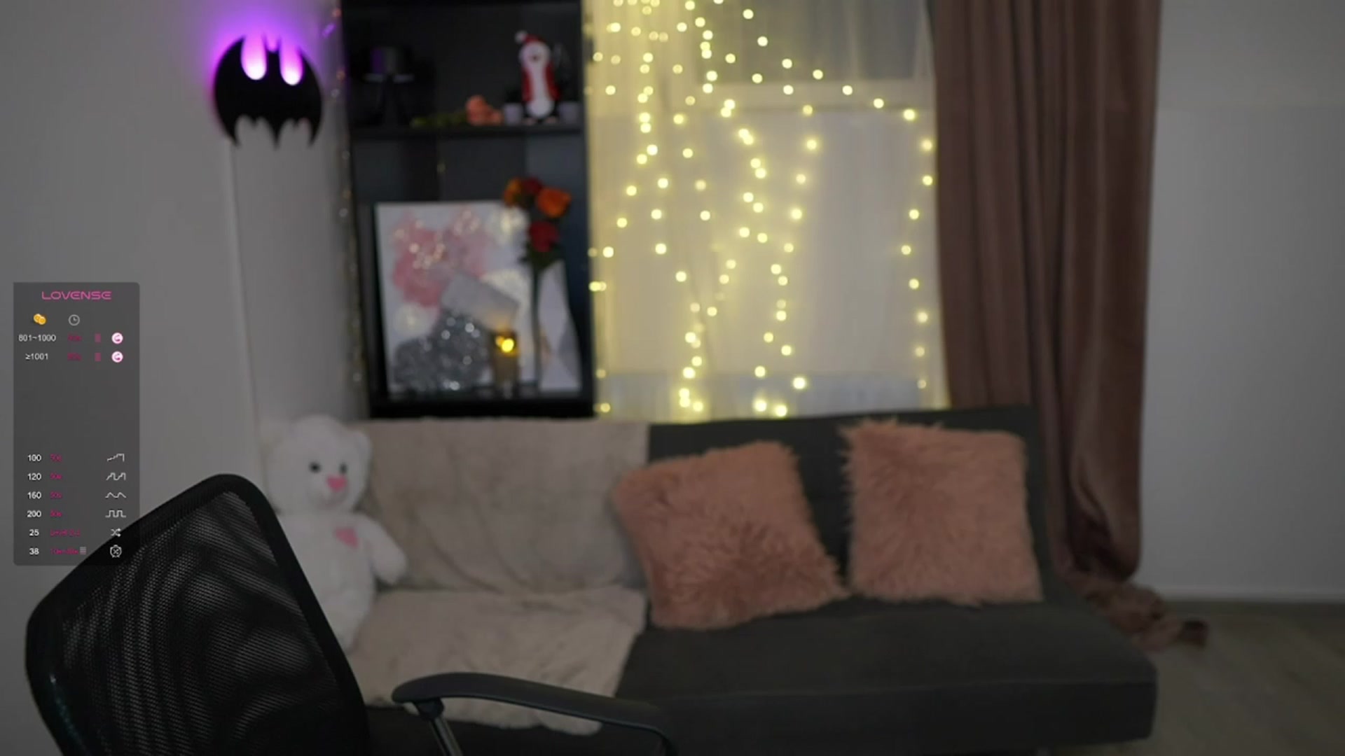 Gallery image thumbnail from NicoletteShea's myfreecams stream on, 12/14/2023, 18:22 image 17 of 20
