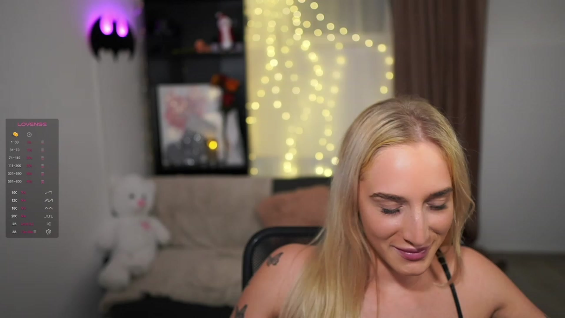Gallery image thumbnail from NicoletteShea's myfreecams stream on, 12/14/2023, 18:22 image 12 of 20