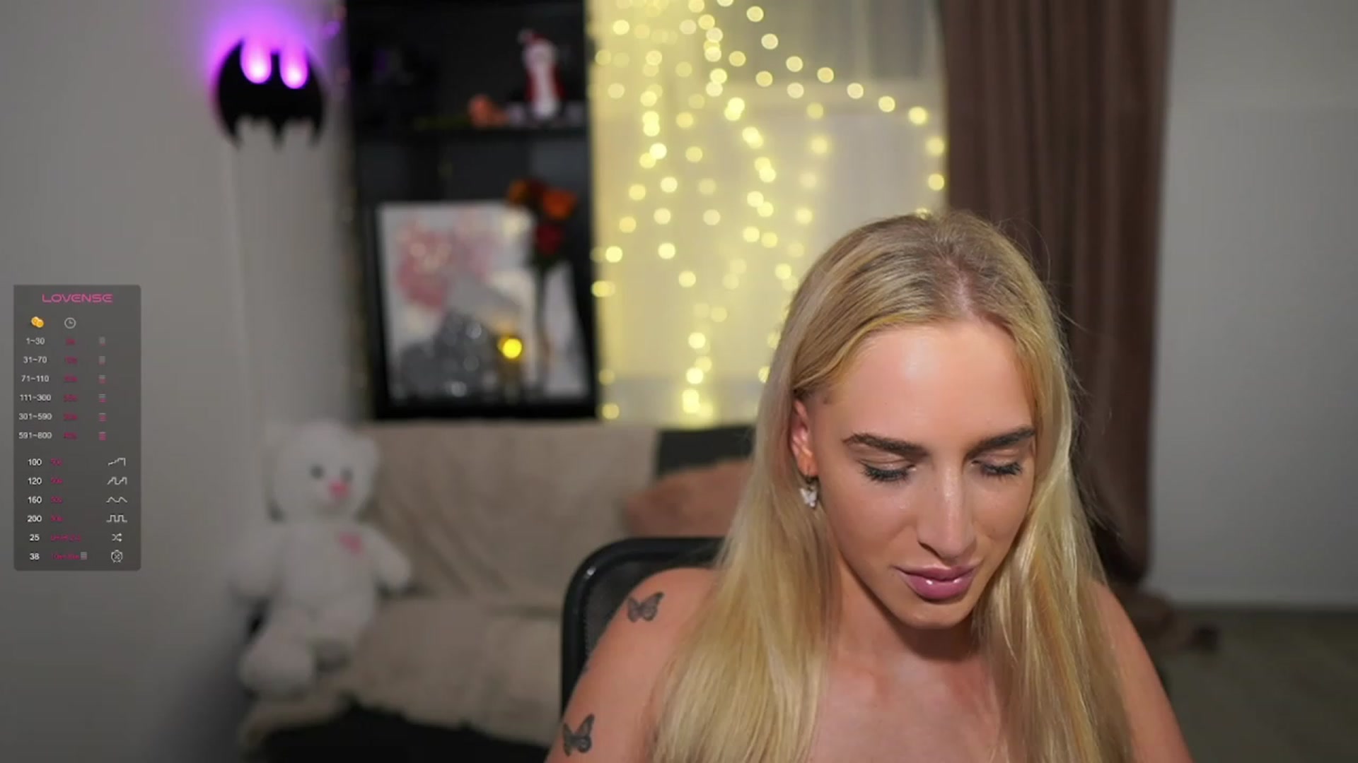 Gallery image thumbnail from NicoletteShea's myfreecams stream on, 12/14/2023, 19:10 image 19 of 20