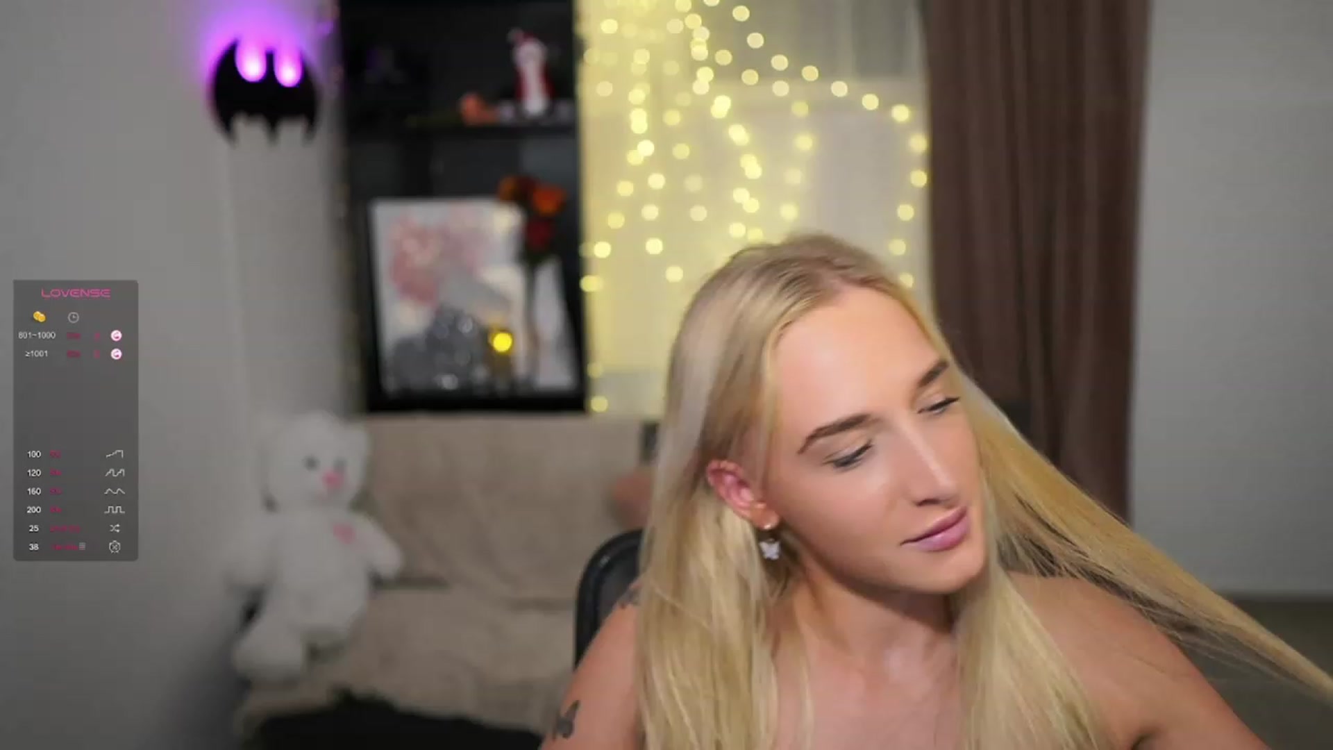 Gallery image thumbnail from NicoletteShea's myfreecams stream on, 12/14/2023, 19:10 image 9 of 20